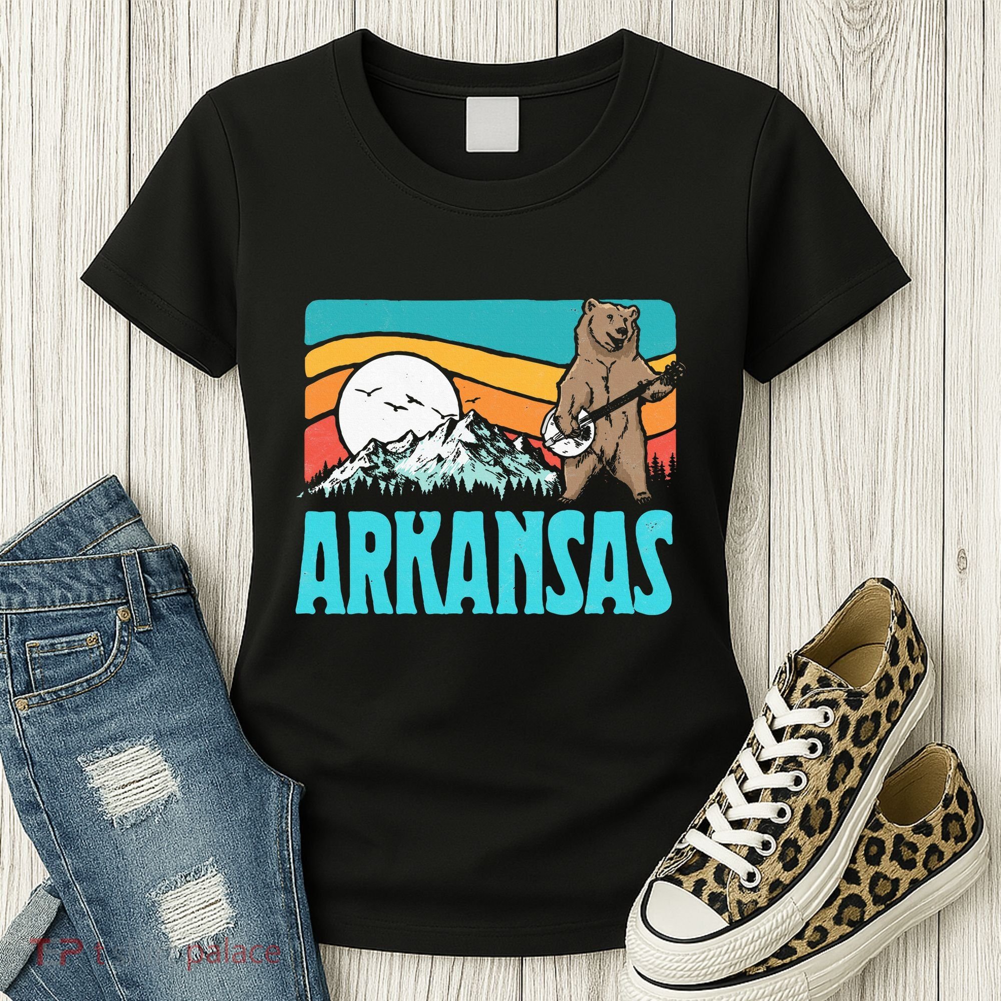 Arkansas Ozark Mountains Bluegrass Banjo Bear Women's T-Shirt