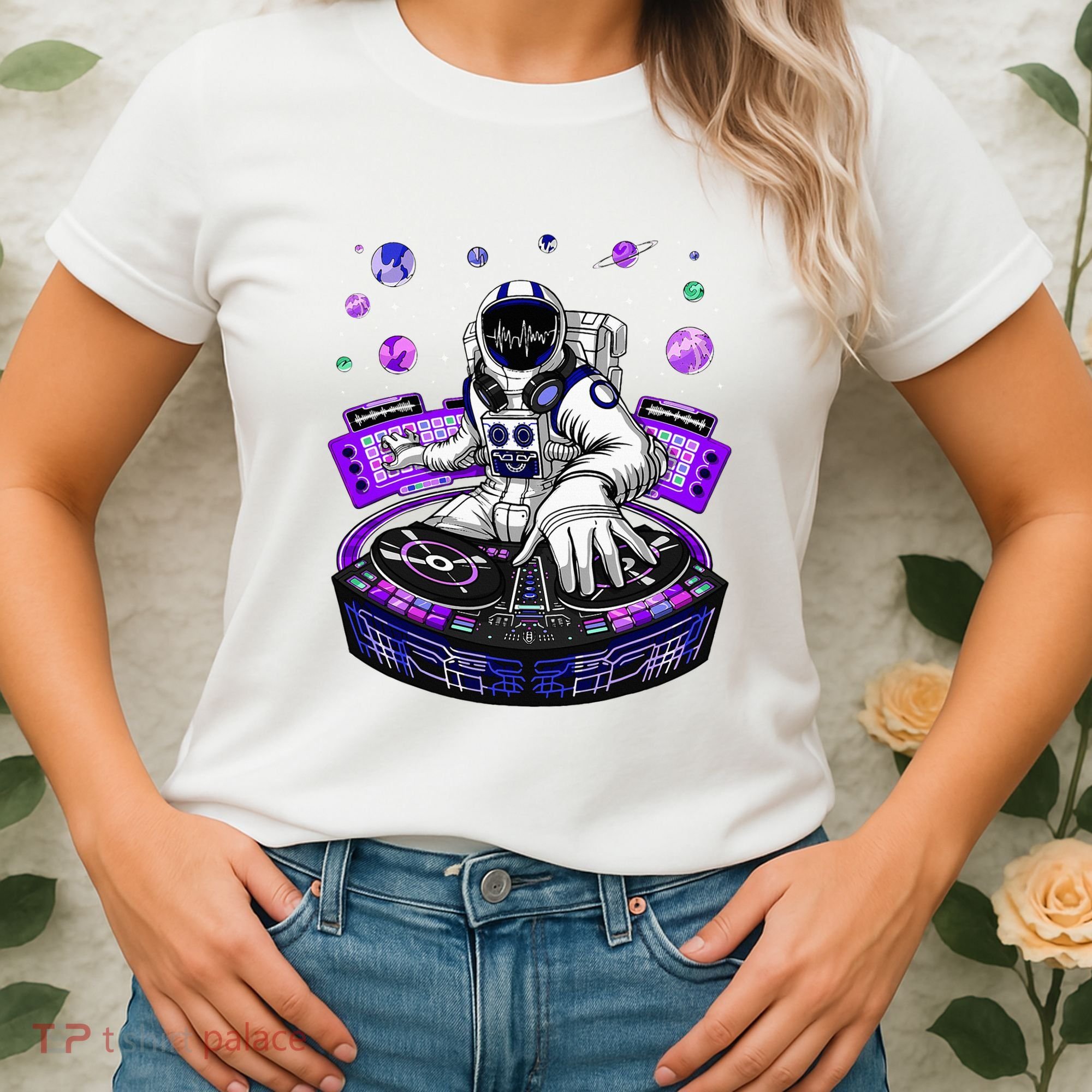 Astronaut Psychedelic Music Dj Psytrance Techno Edm Festival Women's T-Shirt