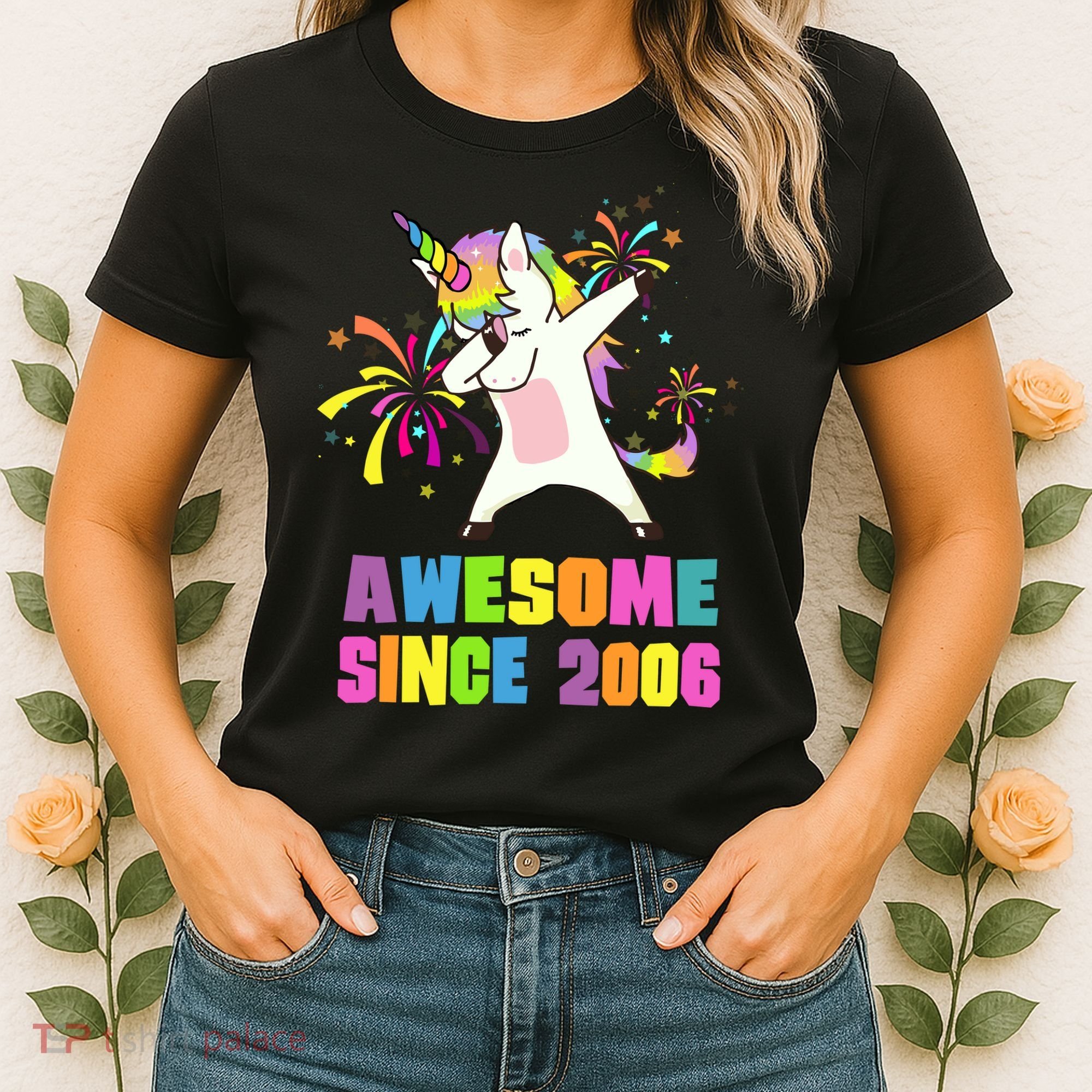 Awesome Since 2006 Unicorn 17 Years Old 17th Birthday Women's T-Shirt