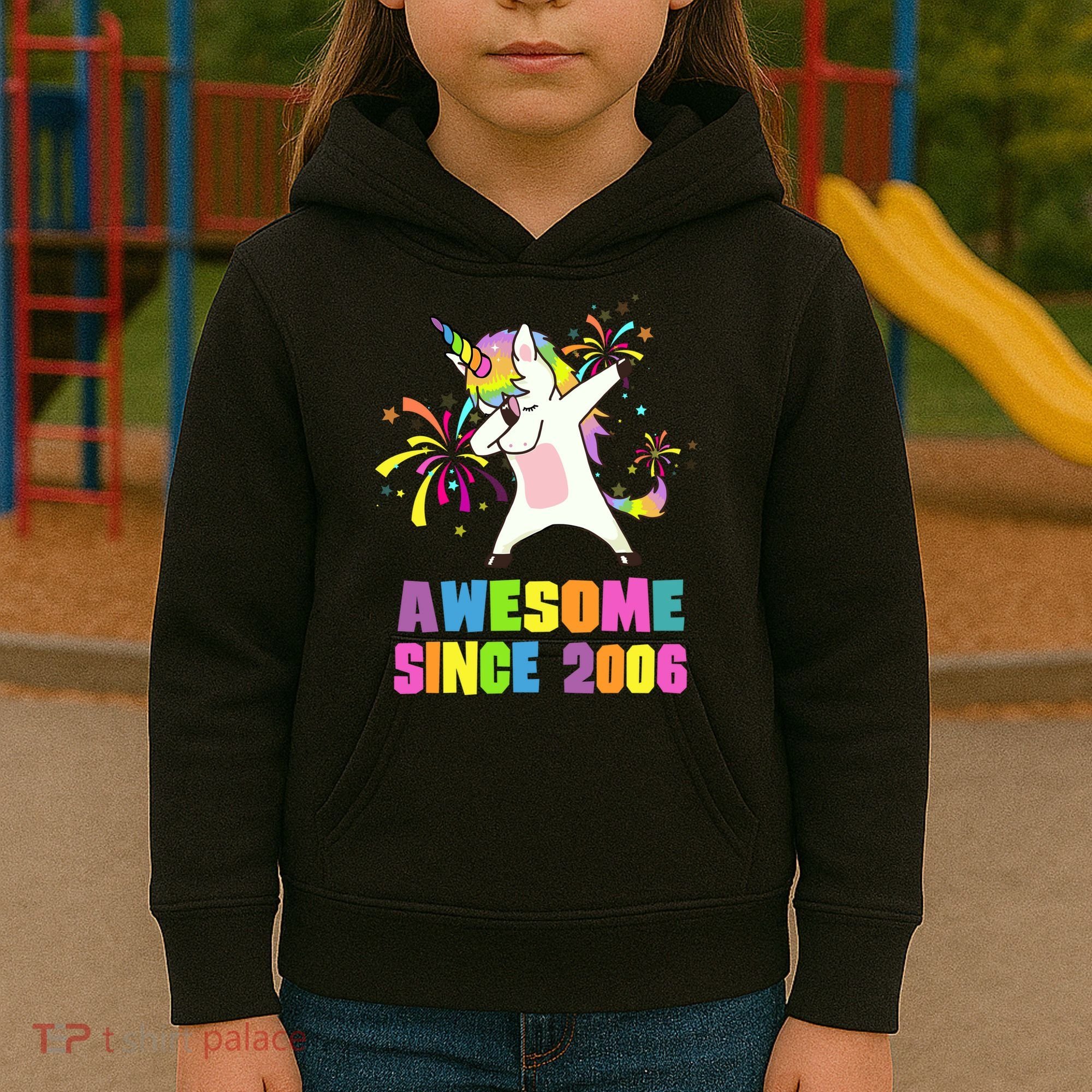 Awesome Since 2006 Unicorn 17 Years Old 17th Birthday Kids Hoodie