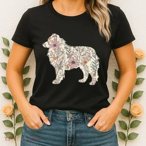 Australian Shepherd Aussie Dog Mom Women's T-Shirt