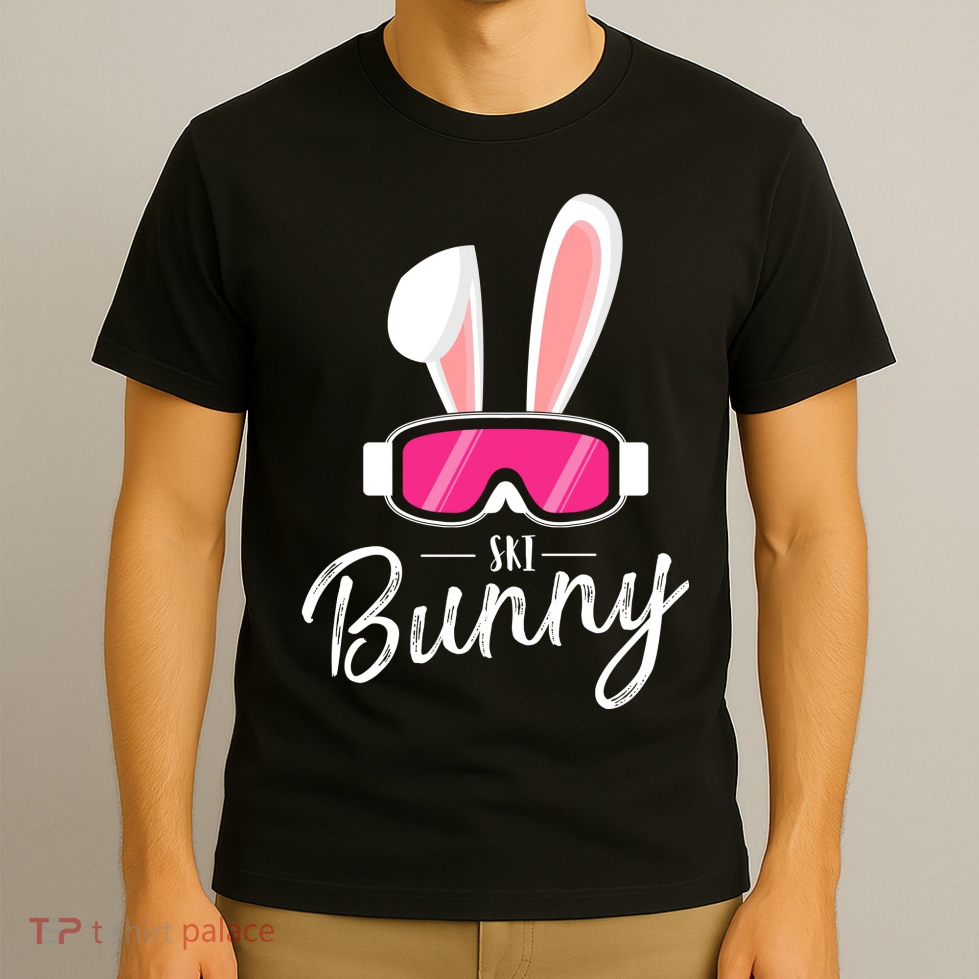 Apres Ski Funny Women Party Outfit Ski Bunny For Wintersport T-Shirt