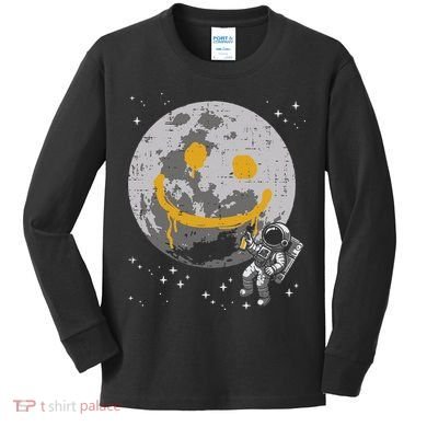 Astronaut Spray Paint Moon Smile Face Space Kids Long Sleeve Shirt