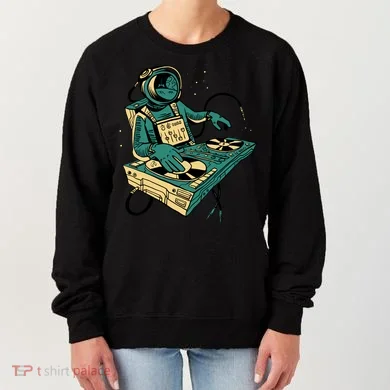 Astronaut Djing Space Women's Sweatshirt