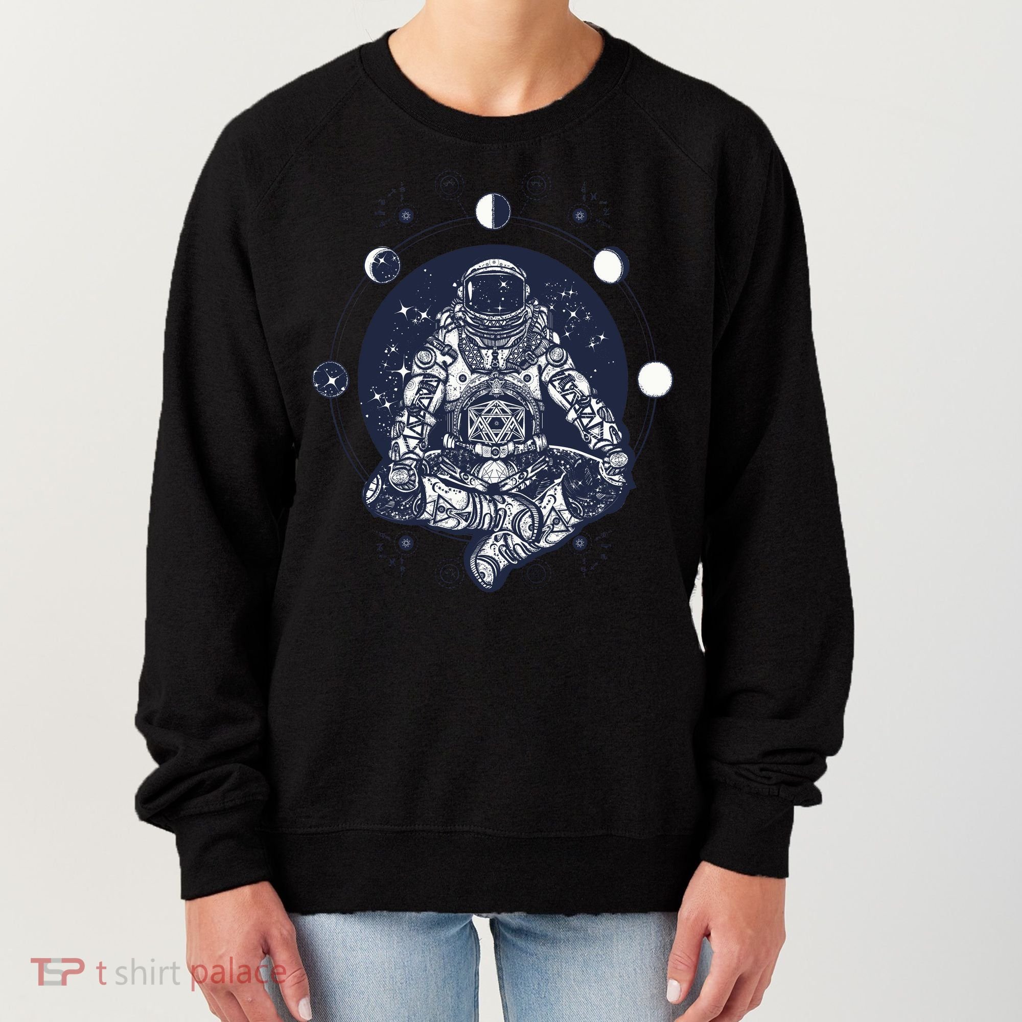 Astronaut in the lotus position Women's Sweatshirt
