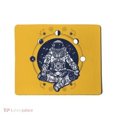 Astronaut in the lotus position Mousepad