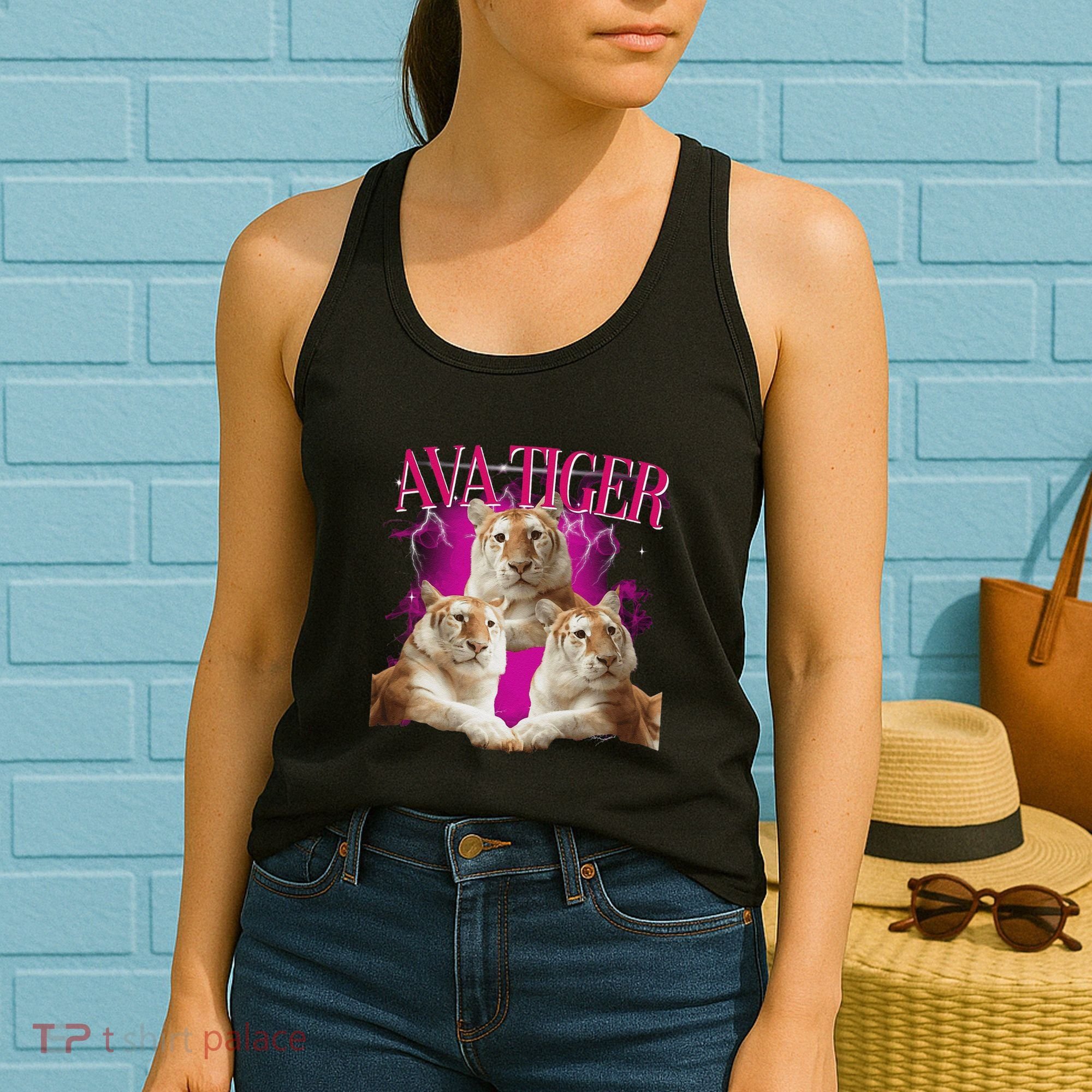 Ava The Golden Tiger Of Chiang Mai Cute Big Orange Cat Women's Tank Top