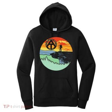 Appalachian Trail Hiker Gift Mcafee's Knob Retro Hiking Gift Women's Hoodie