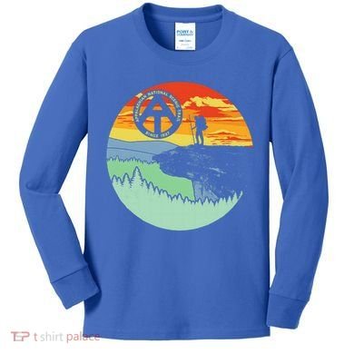 Appalachian Trail Hiker Gift Mcafee's Knob Retro Hiking Gift Kids Long Sleeve Shirt