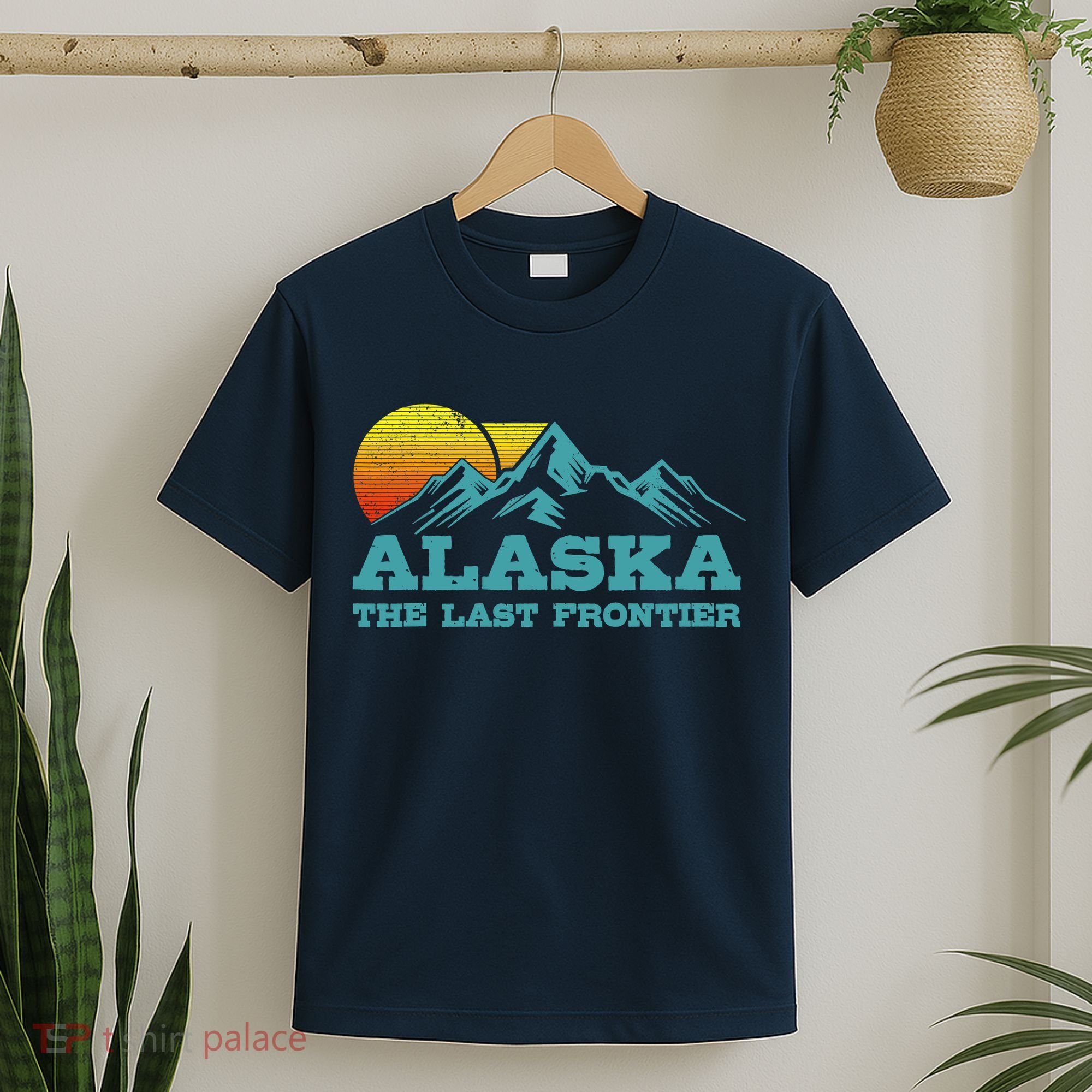Alaska The Last Frontier Vintage Mountains Sunset Souvenir T-Shirt