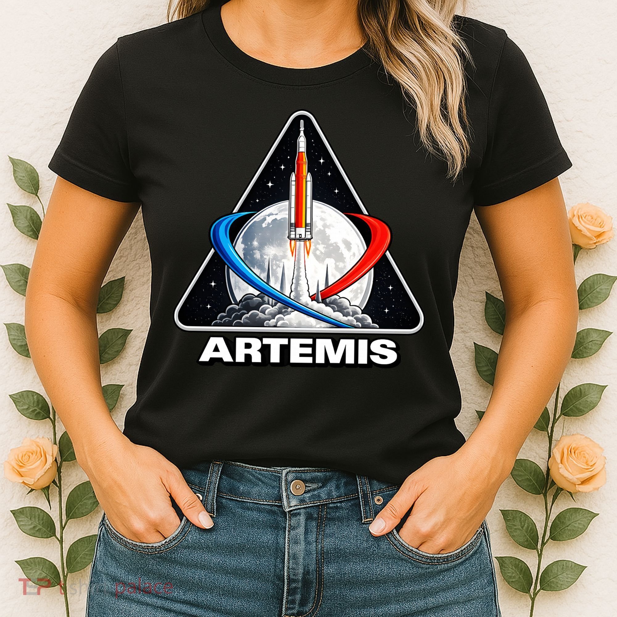 Artemis To The Moon Women's T-Shirt
