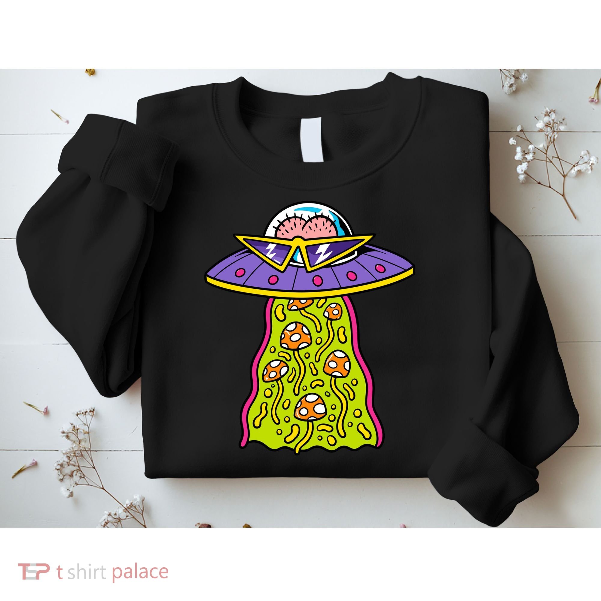 Alien UFO Funky Mushrooms Sci-Fi Fans Sweatshirt