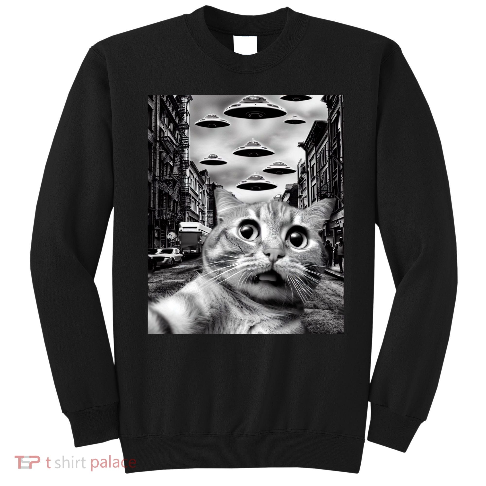 Alien UFO Funny Cat Selfie Sweatshirt