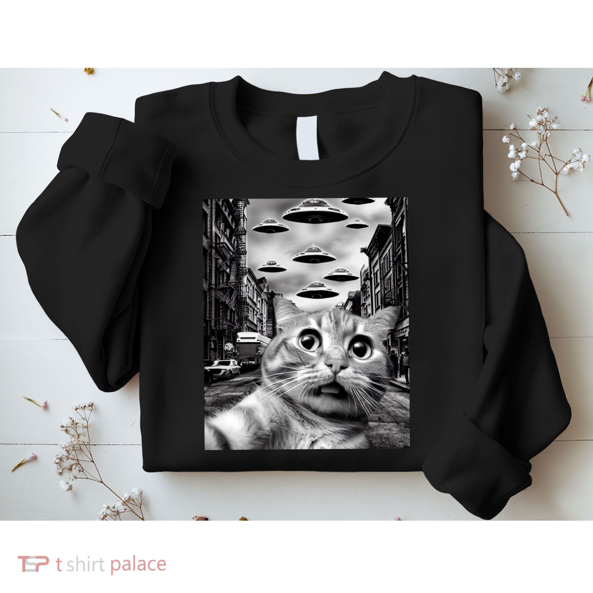 Alien UFO Funny Cat Selfie Sweatshirt