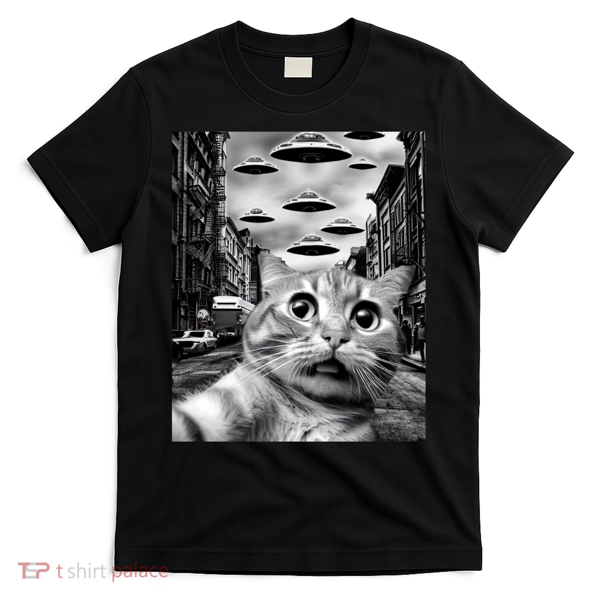 Alien UFO Funny Cat Selfie T-Shirt