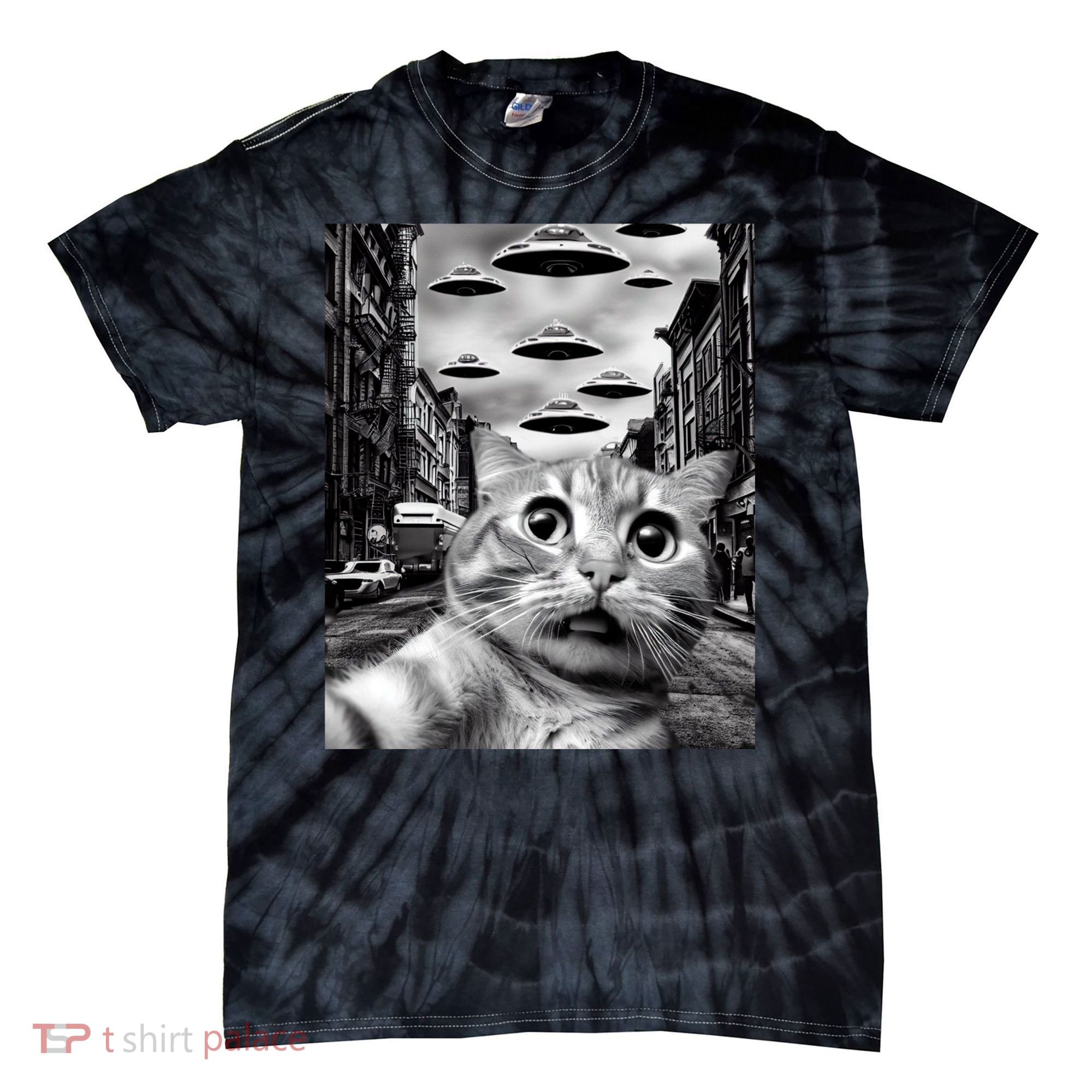 Alien UFO Funny Cat Selfie Tie-Dye T-Shirt