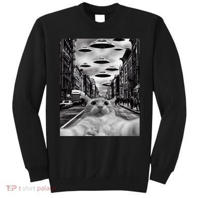 Alien UFO Funny Cat Selfie Sweatshirt