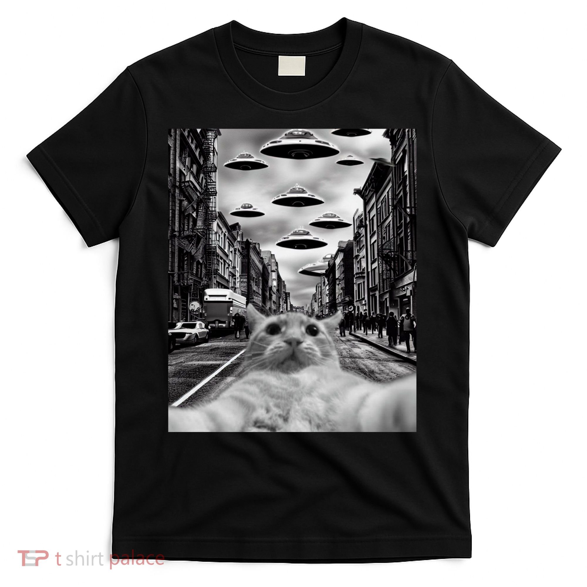 Alien UFO Funny Cat Selfie T-Shirt