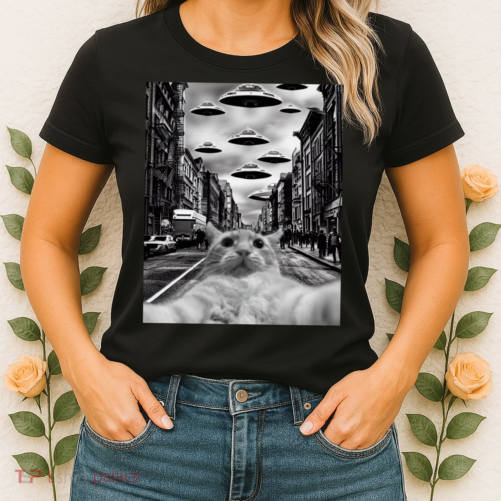 Alien UFO Funny Cat Selfie Women's T-Shirt