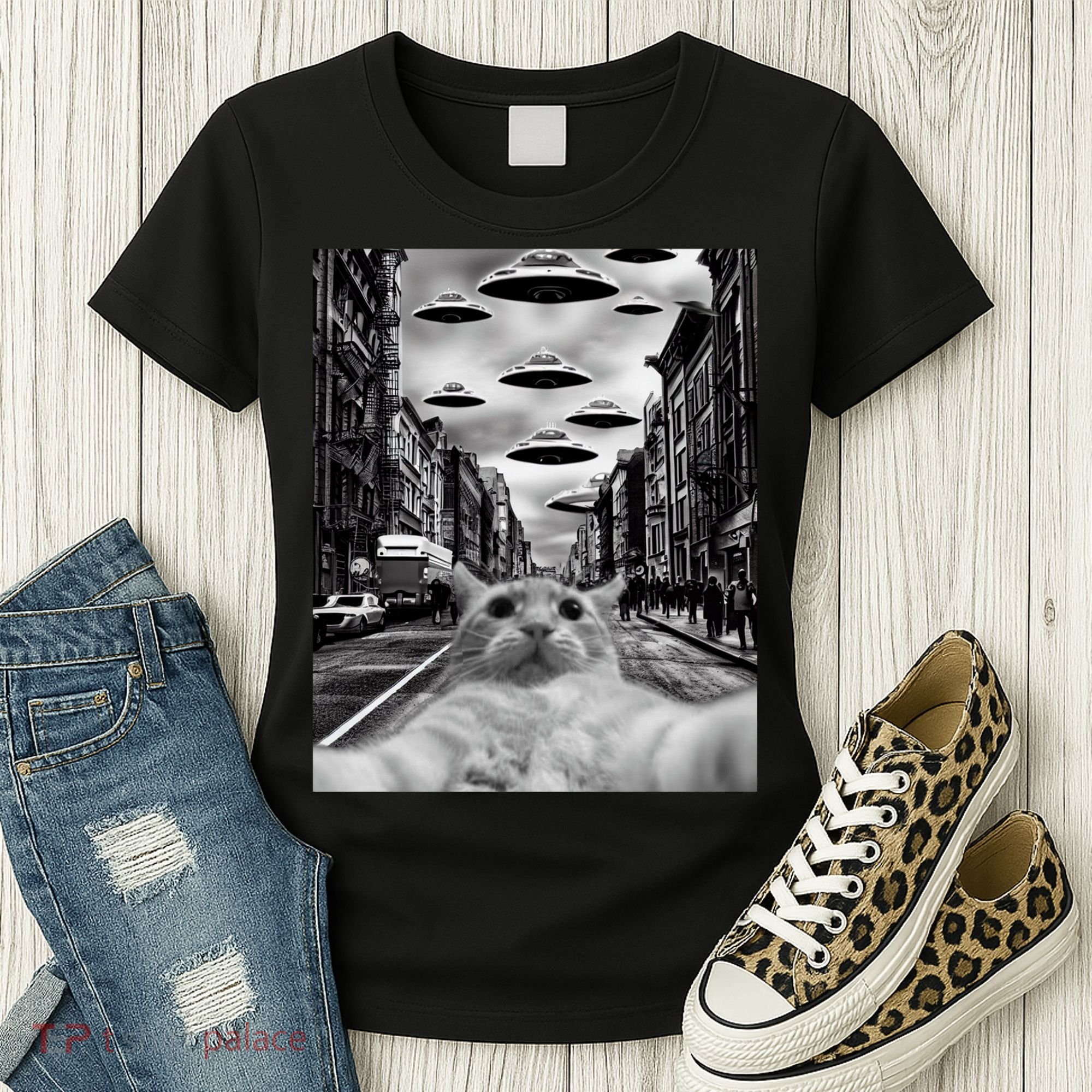 Alien UFO Funny Cat Selfie Women's T-Shirt
