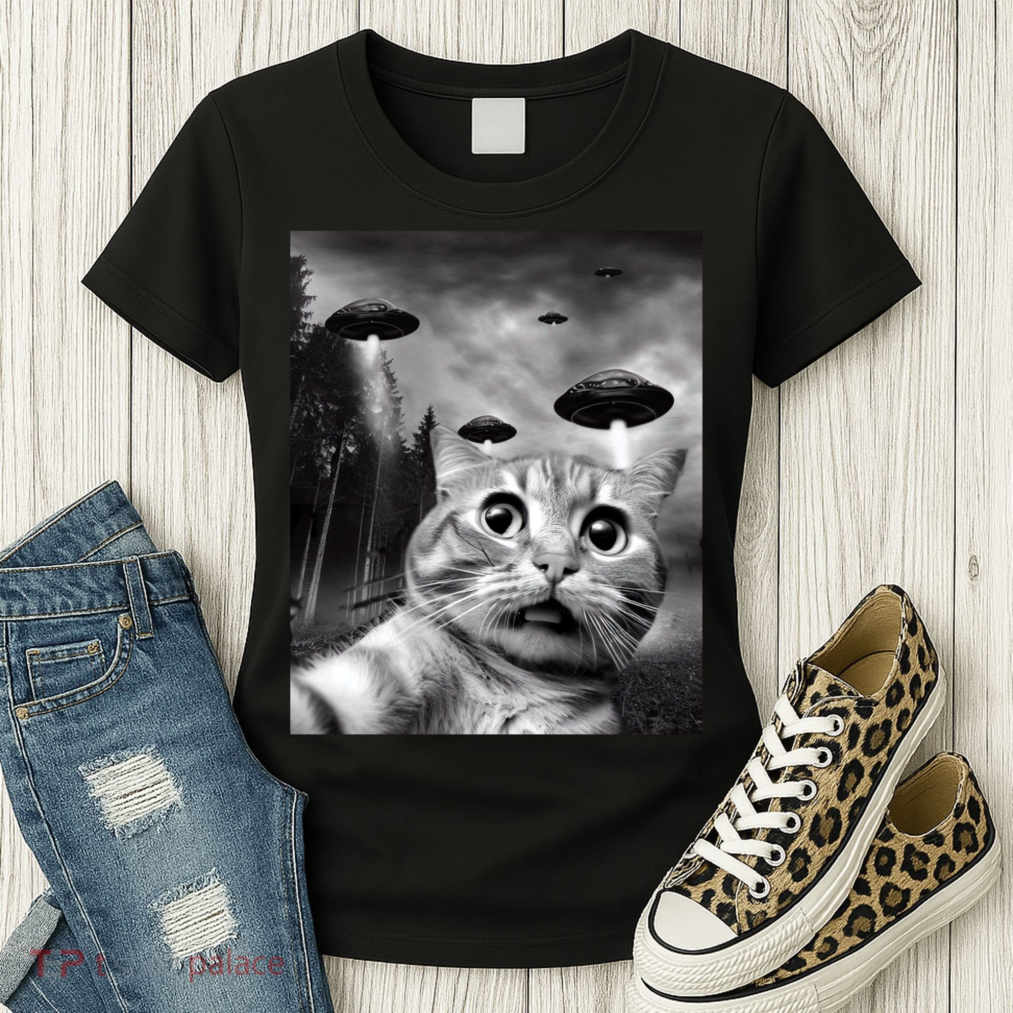 Alien UFO Funny Cat Selfie Women's T-Shirt