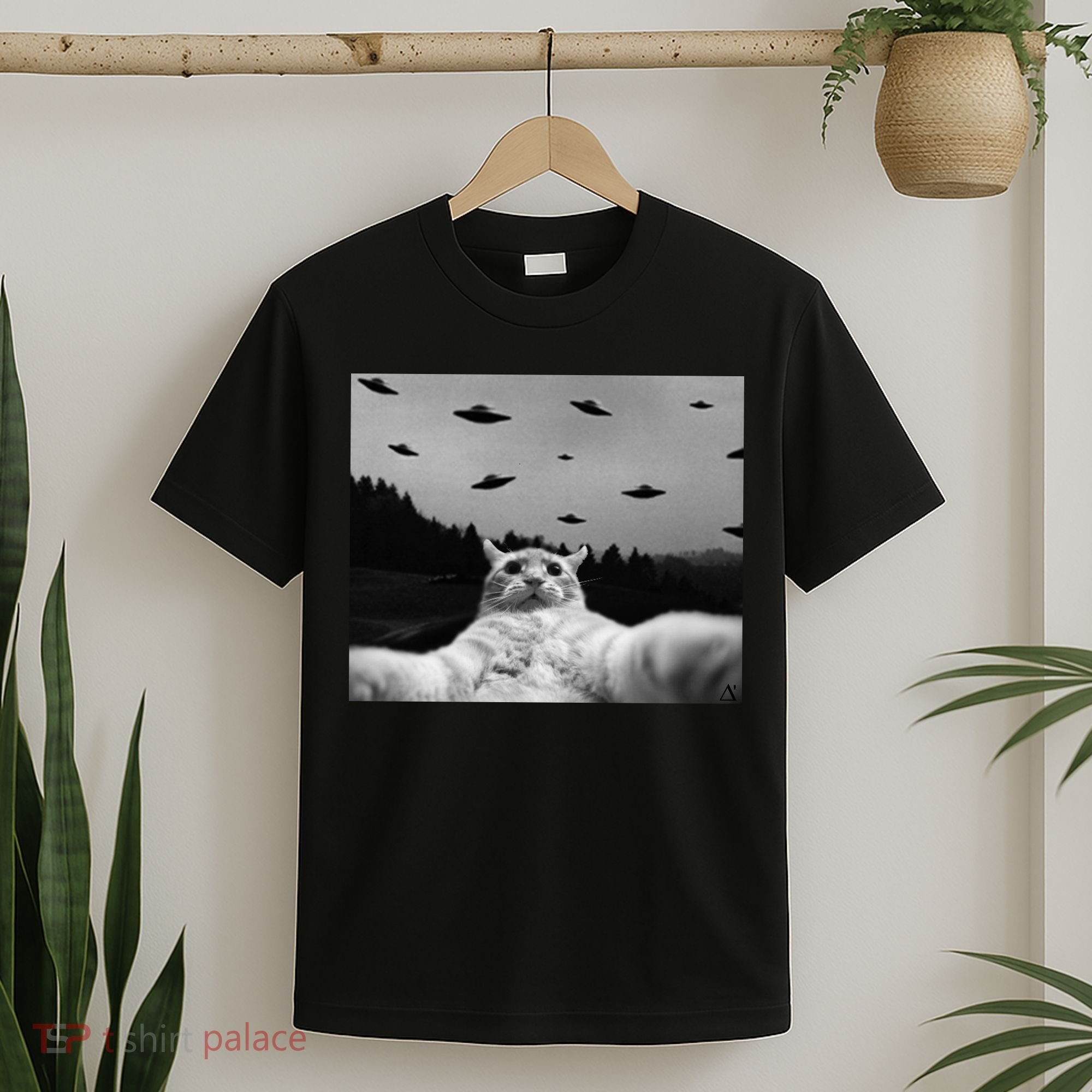 Alien UFO Funny Cat T-Shirt