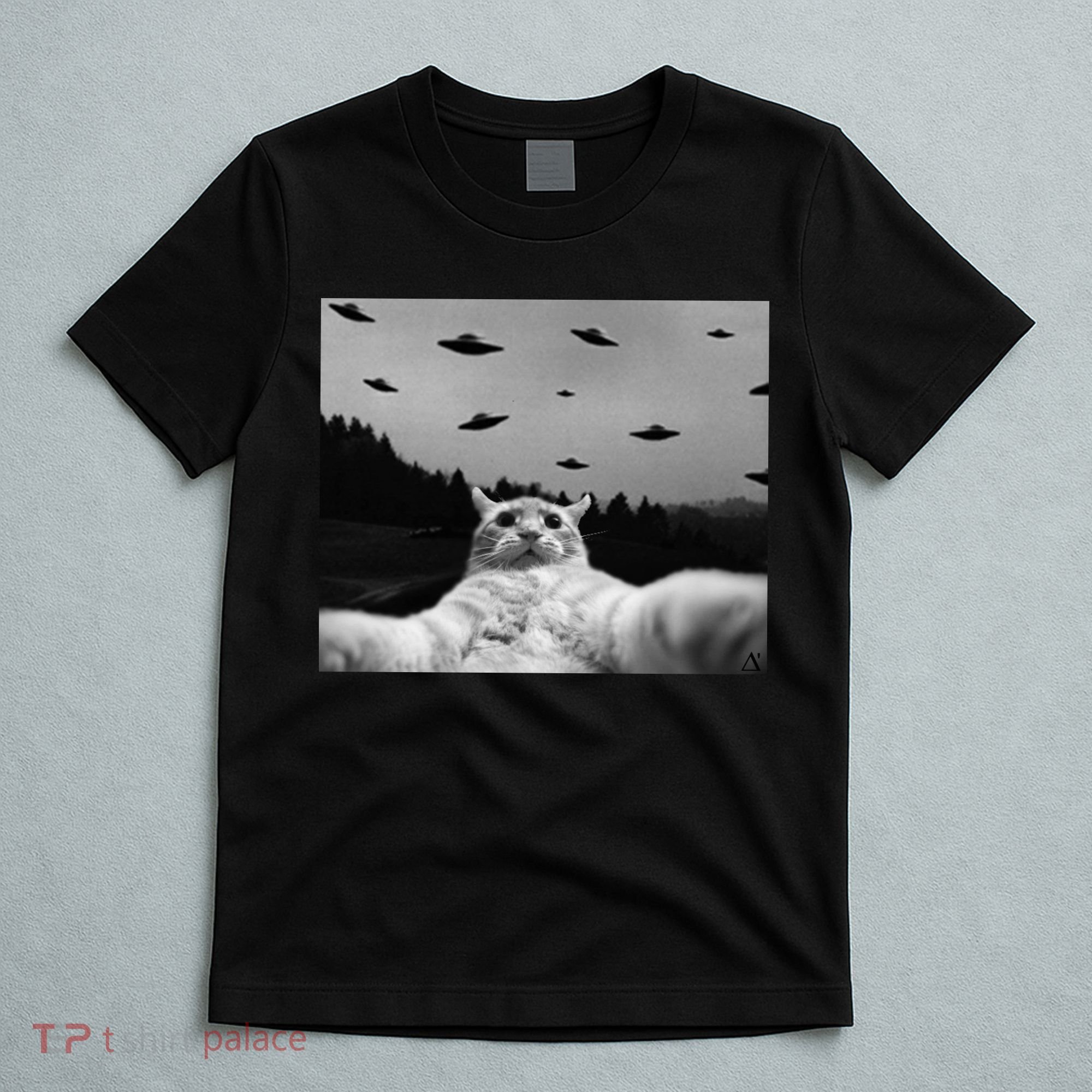 Alien UFO Funny Cat T-Shirt