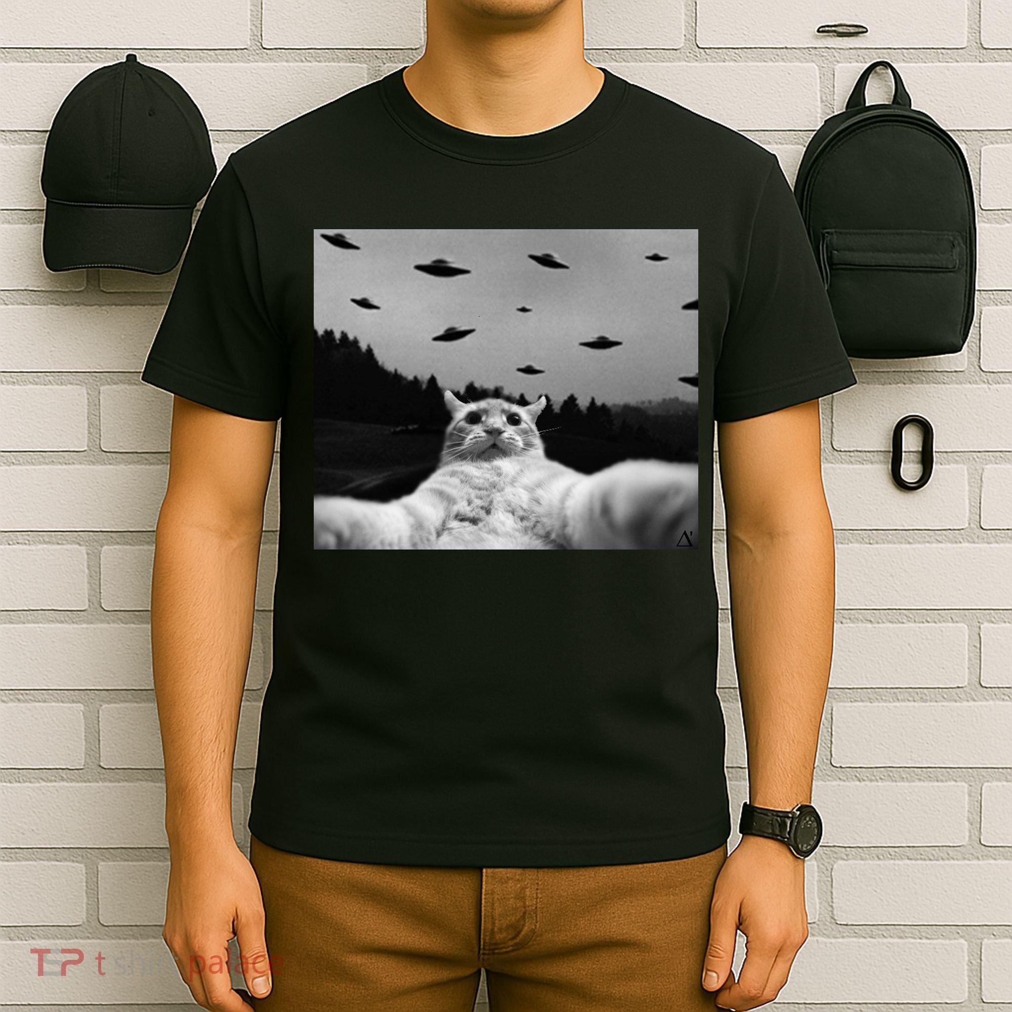 Alien UFO Funny Cat T-Shirt