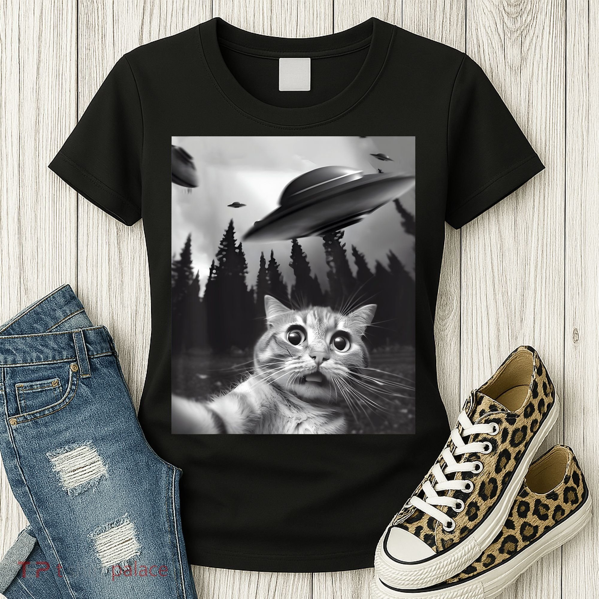 Alien UFO Funny Cat Selfie Women's T-Shirt
