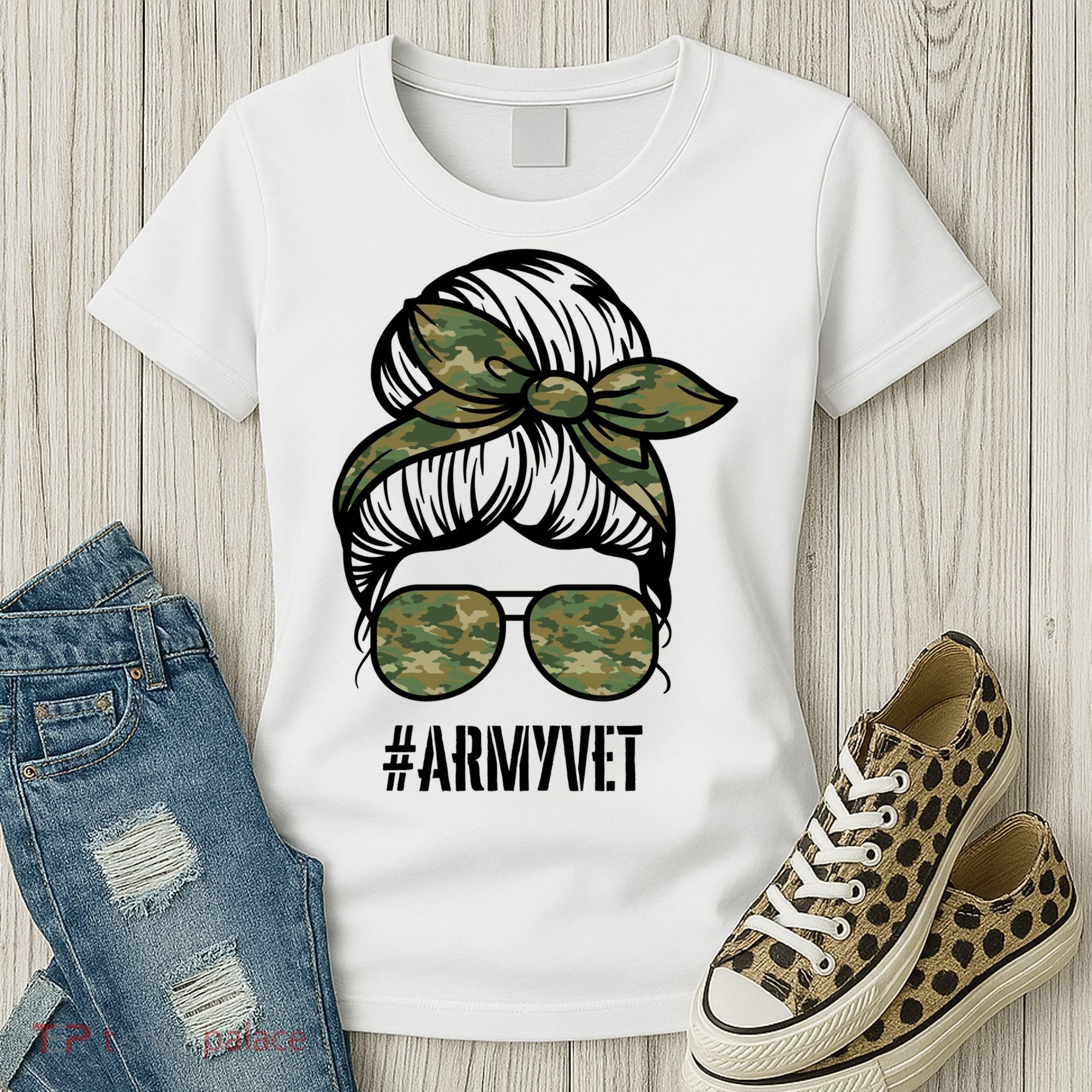Army Vet Armyvet Messy Bun Camouflage 'S Veteran Gift Women's T-Shirt