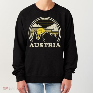 Austria Vintage Hiking Mountains Women's Sweatshirt