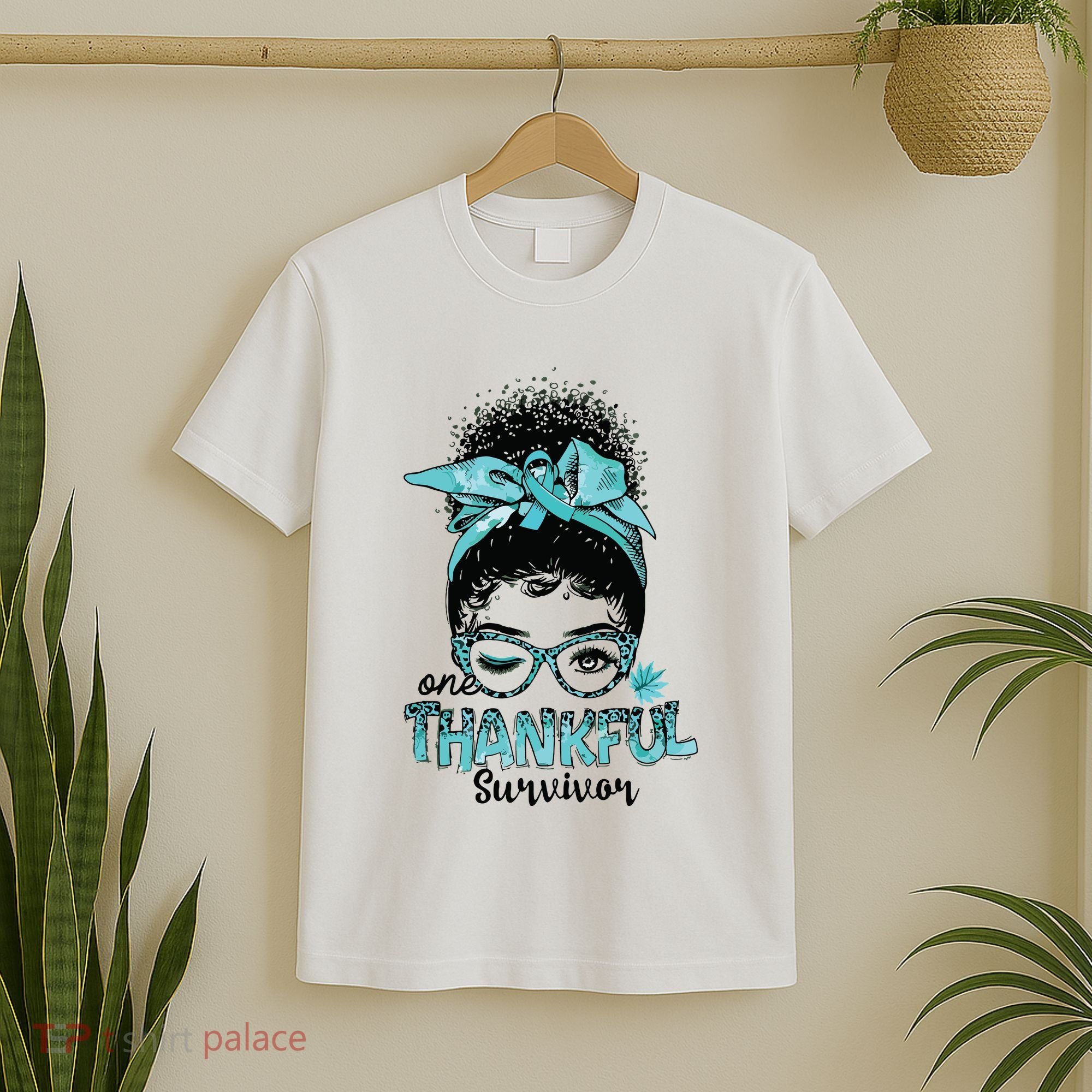 Afro Women Ovarian Cancer Awareness One Thankful Survivor T-Shirt