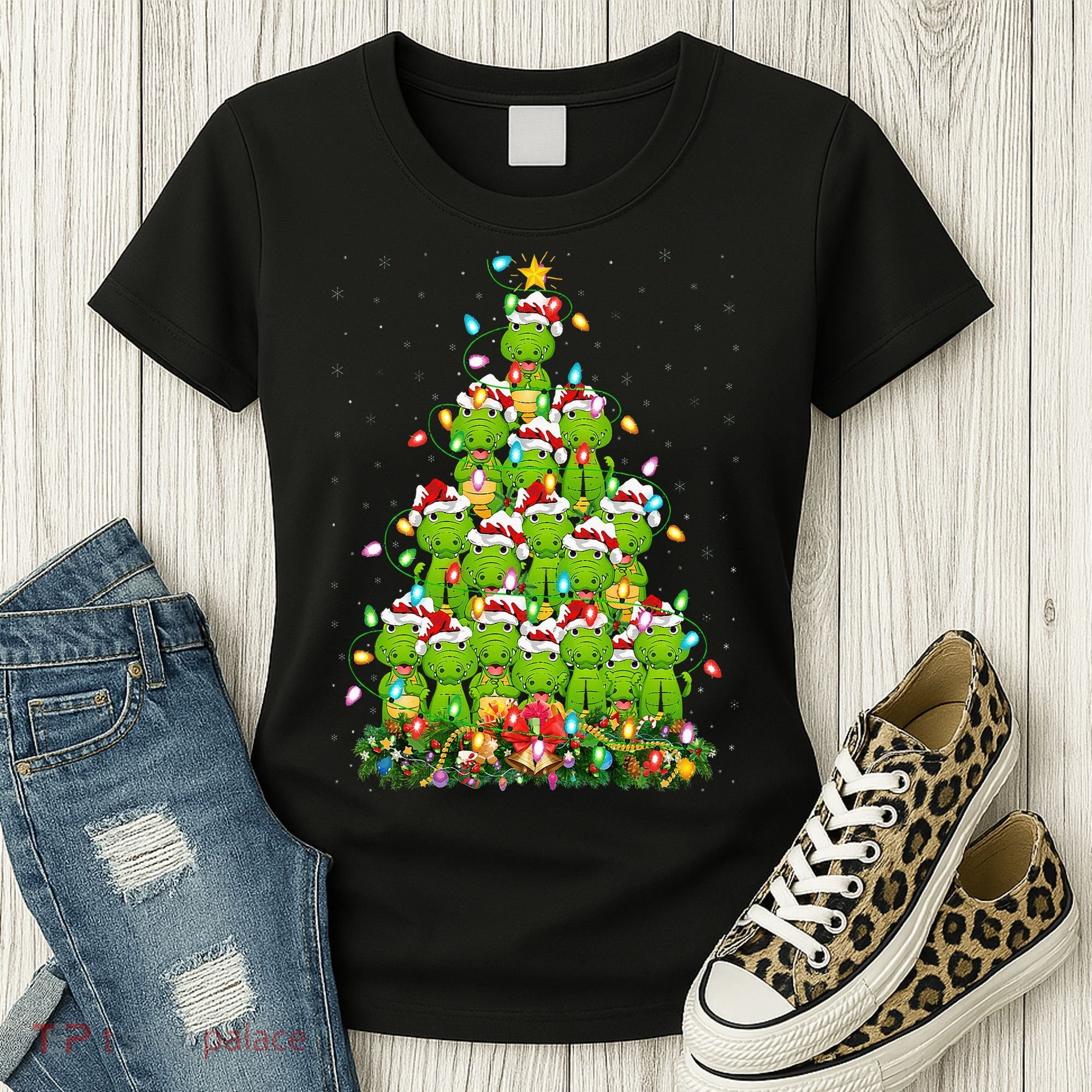 Alligator Xmas Tree Lighting Santa Alligator Christmas Women's T-Shirt