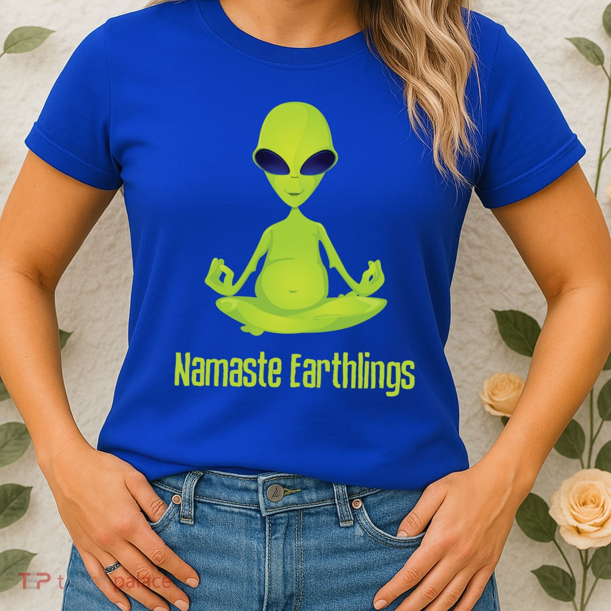 Alien Yoga Meditation Namaste Gift Women's T-Shirt