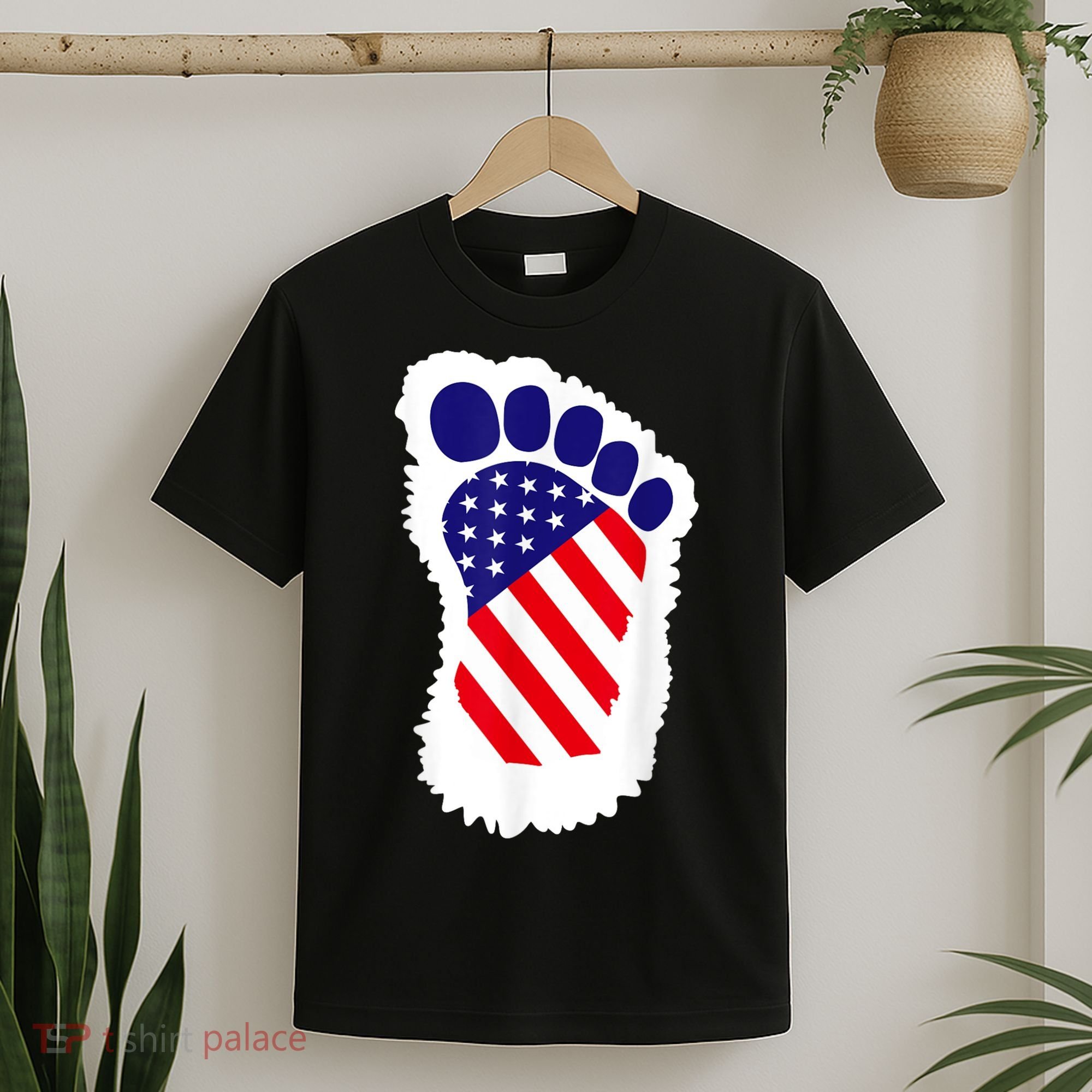 Bigfoot 4th Of July Bigfoot American Flag T-Shirt