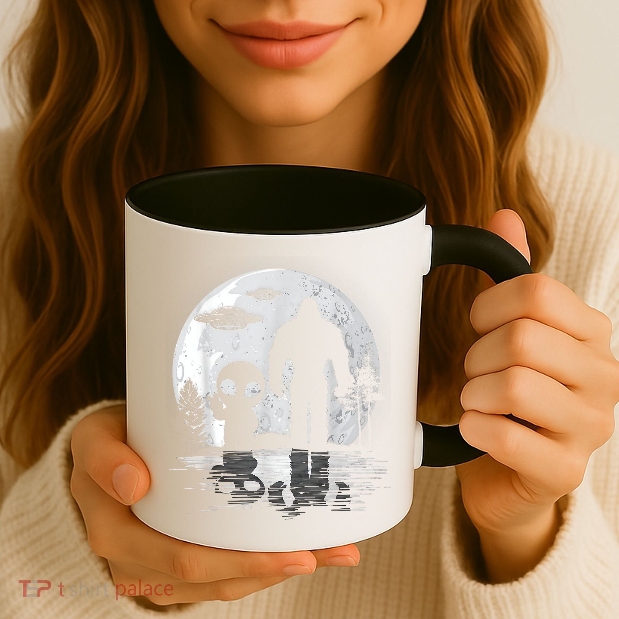 Bigfoot And Alien UFO Moon Sasquatch Bigfoot Lovers Coffee Mug