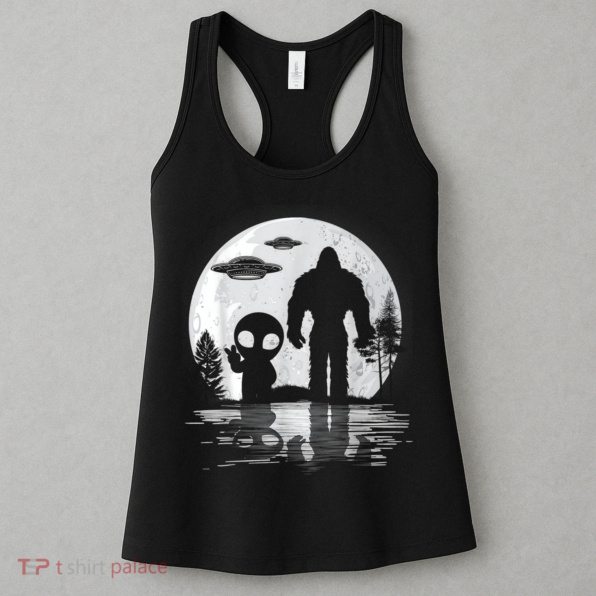 Bigfoot And Alien UFO Moon Sasquatch Bigfoot Lovers Women's Tank Top