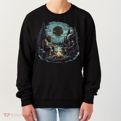 Bigfoot And Alien Camping Fire Women's Sweatshirt