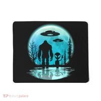 Bigfoot And Alien UFO Mousepad thumb 0