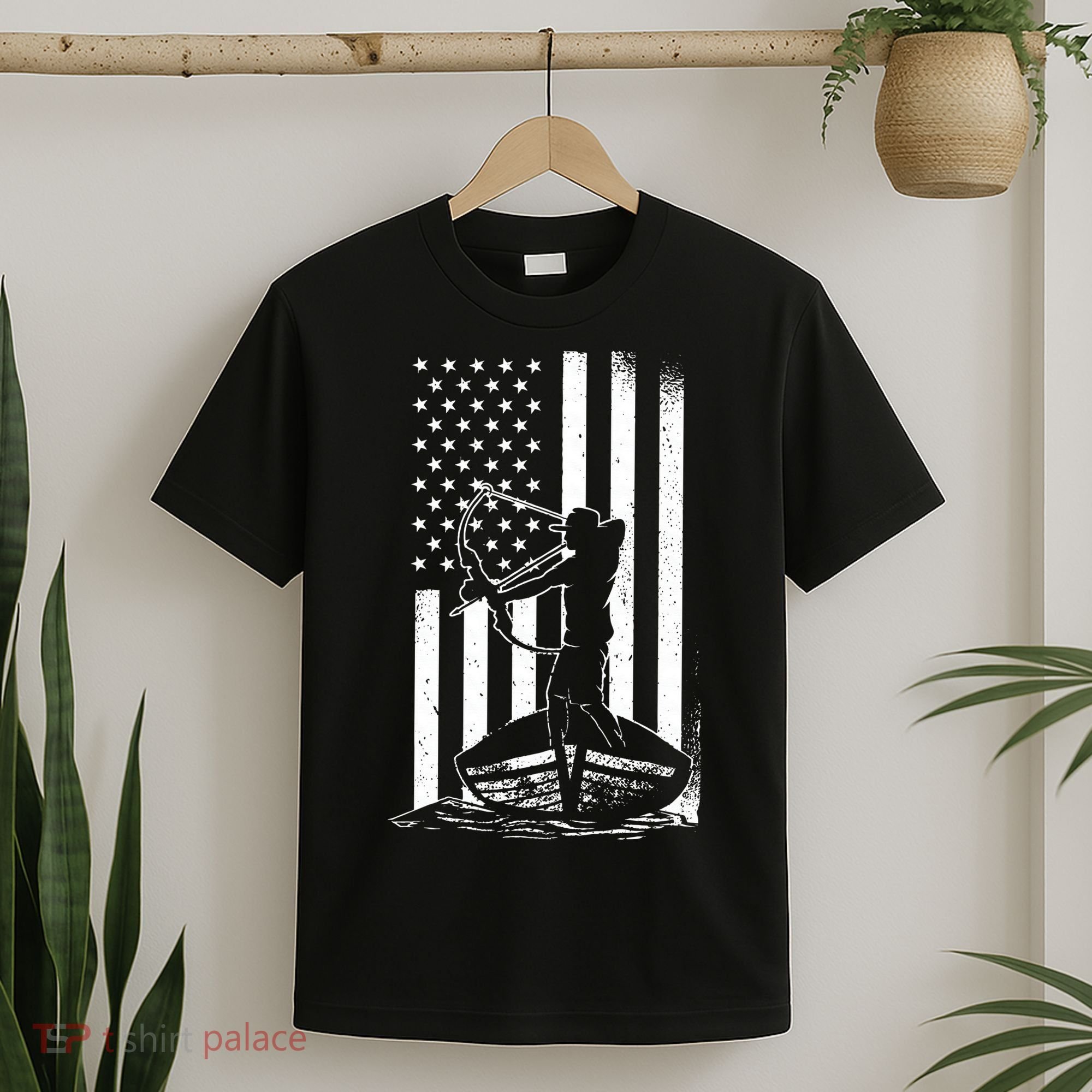 Bowfishing American Flag Bow Hunting Fish T-Shirt