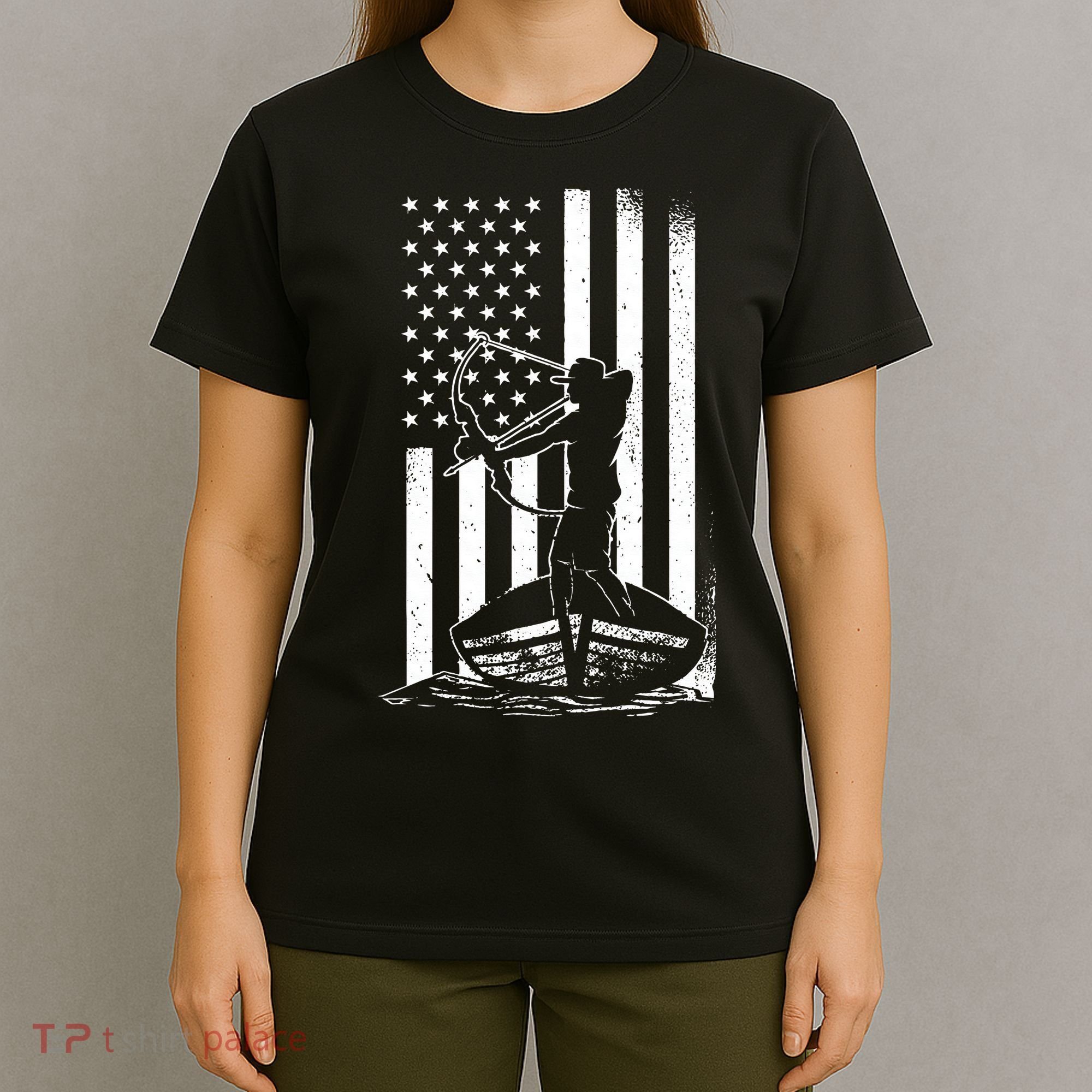 Bowfishing American Flag Bow Hunting Fish T-Shirt