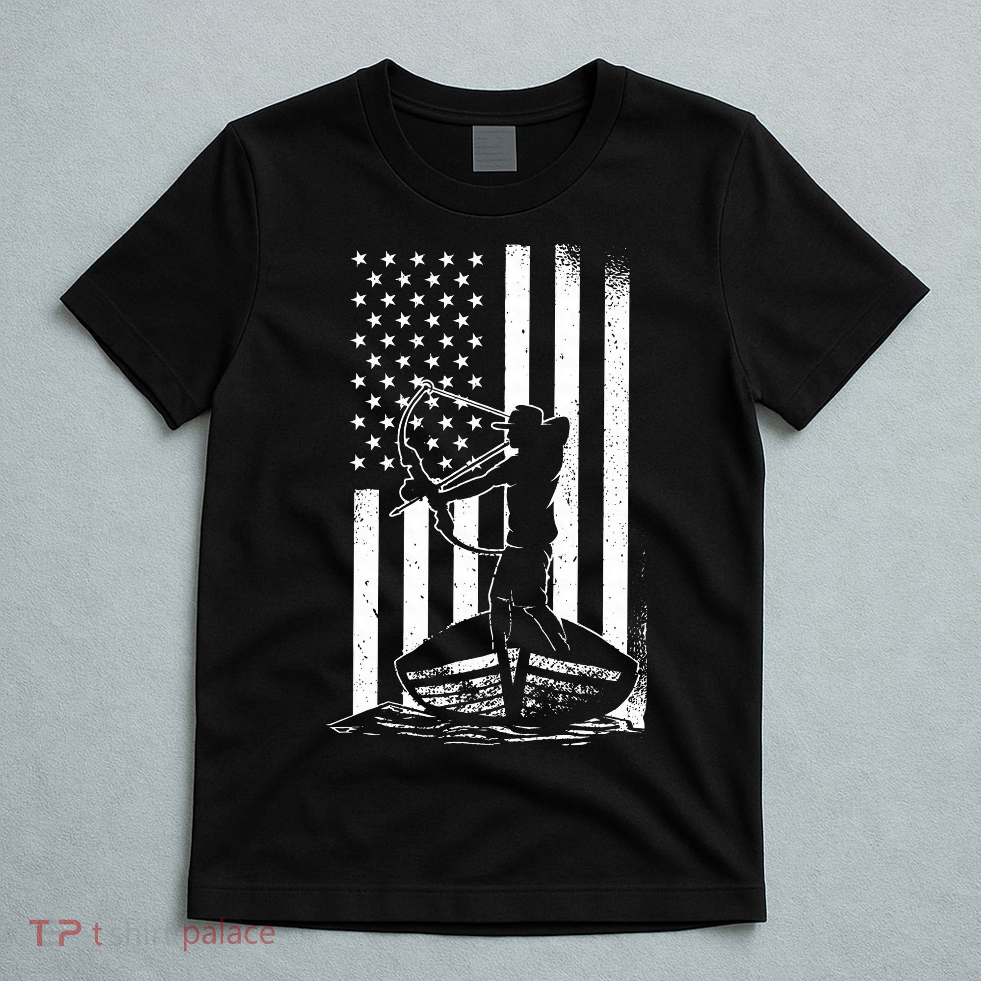 Bowfishing American Flag Bow Hunting Fish T-Shirt