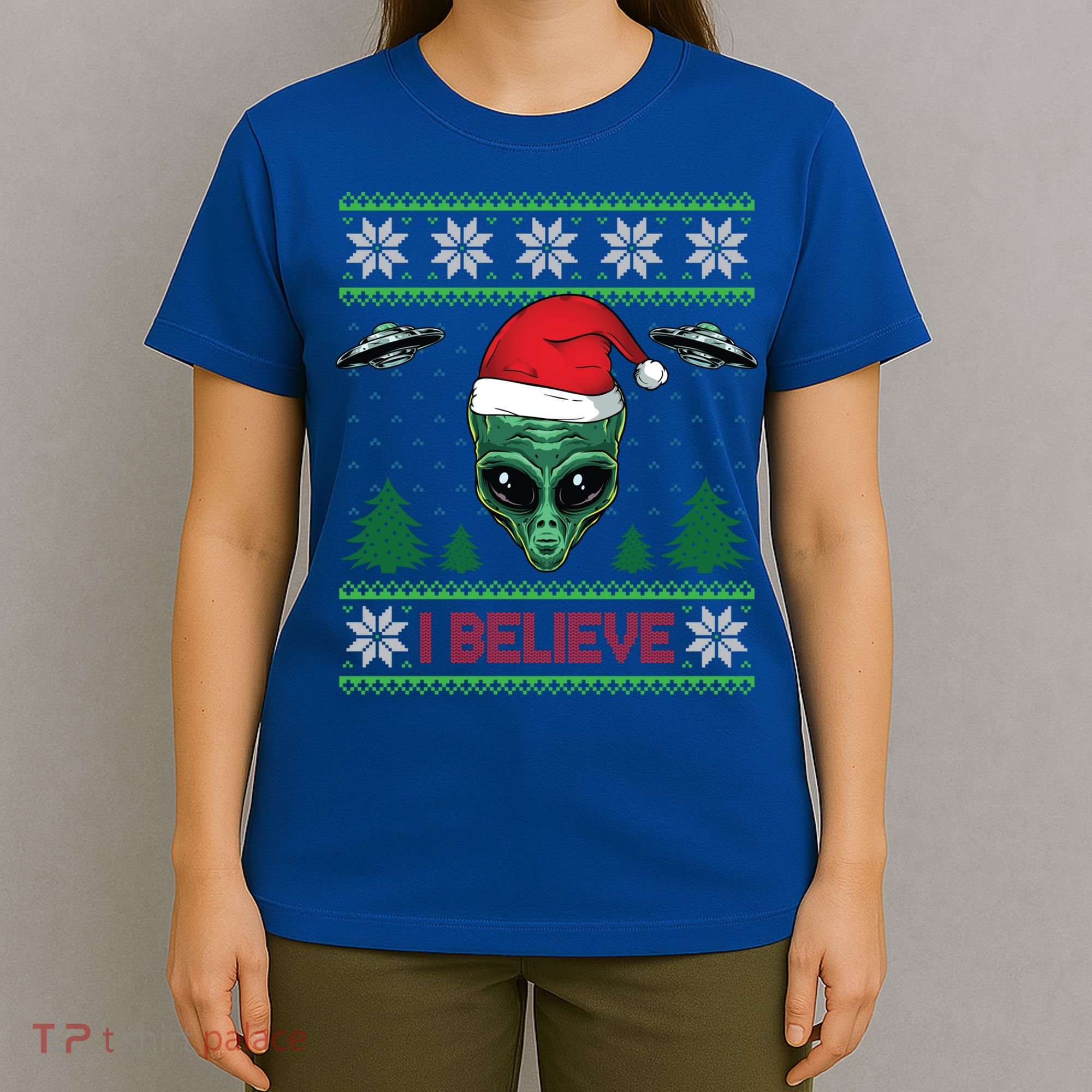 Believe Alien Ufo Funny Christmas Alien Head Graphic Ugly Gift T-Shirt