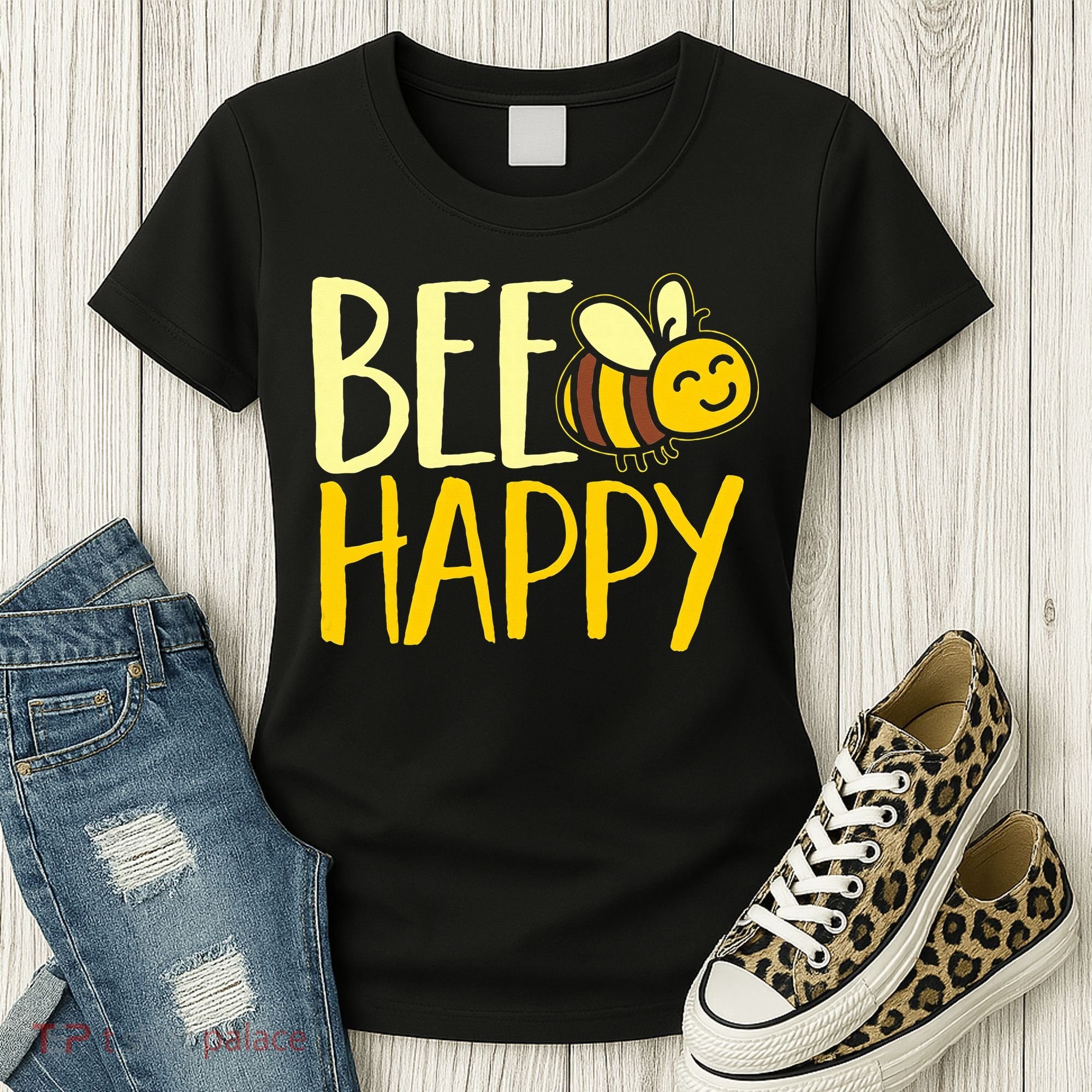  Bumble Bee Cute Bee Happy Women's T-Shirt