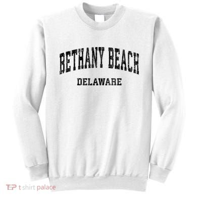 Bethany Beach Delaware De Vintage Varsity Sports Design Sweatshirt