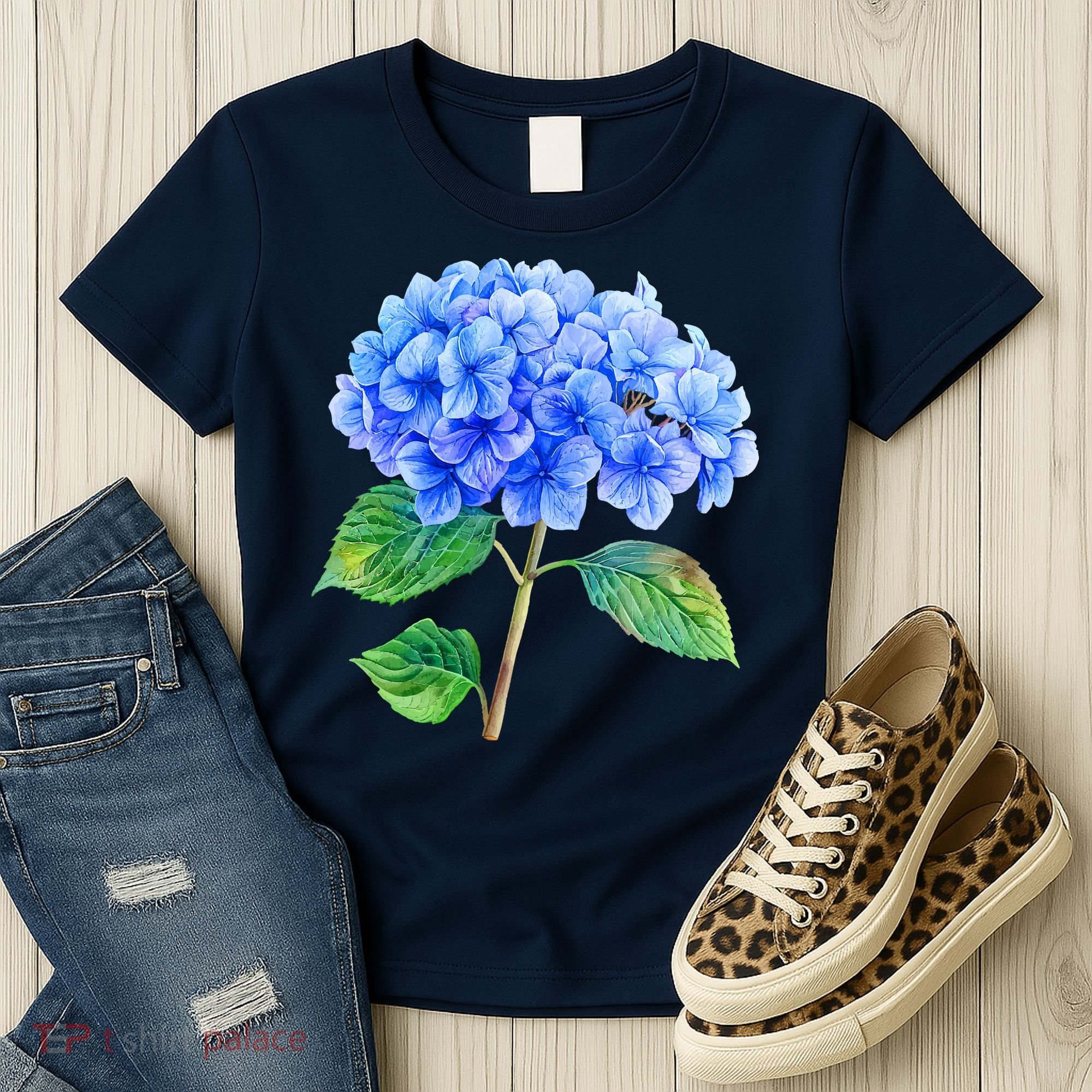 Beautiful Blue Hydrangea Flowers Women's T-Shirt