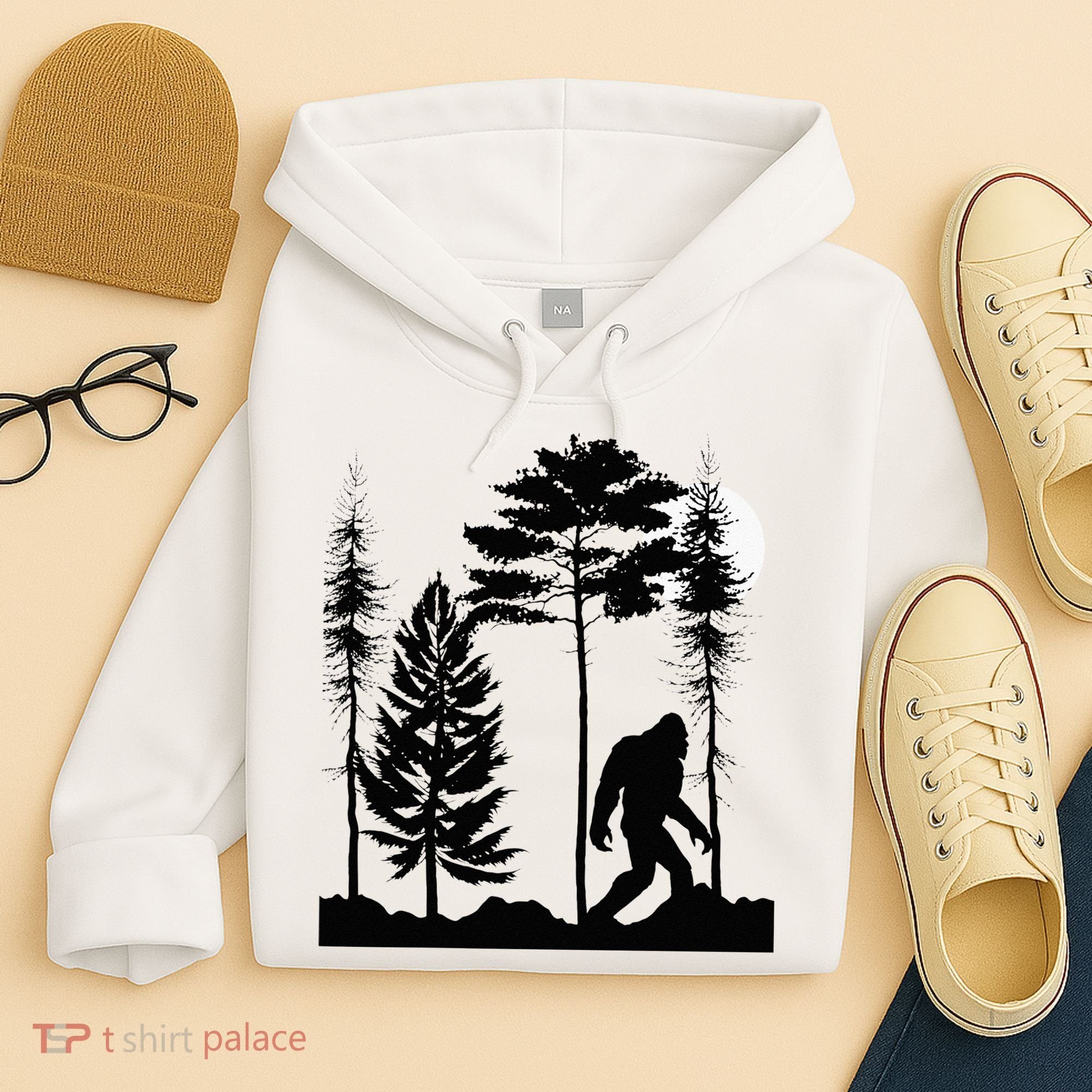 Bigfoo Bigfoot Hiding In Forest At Night Sasquatch Hoodie