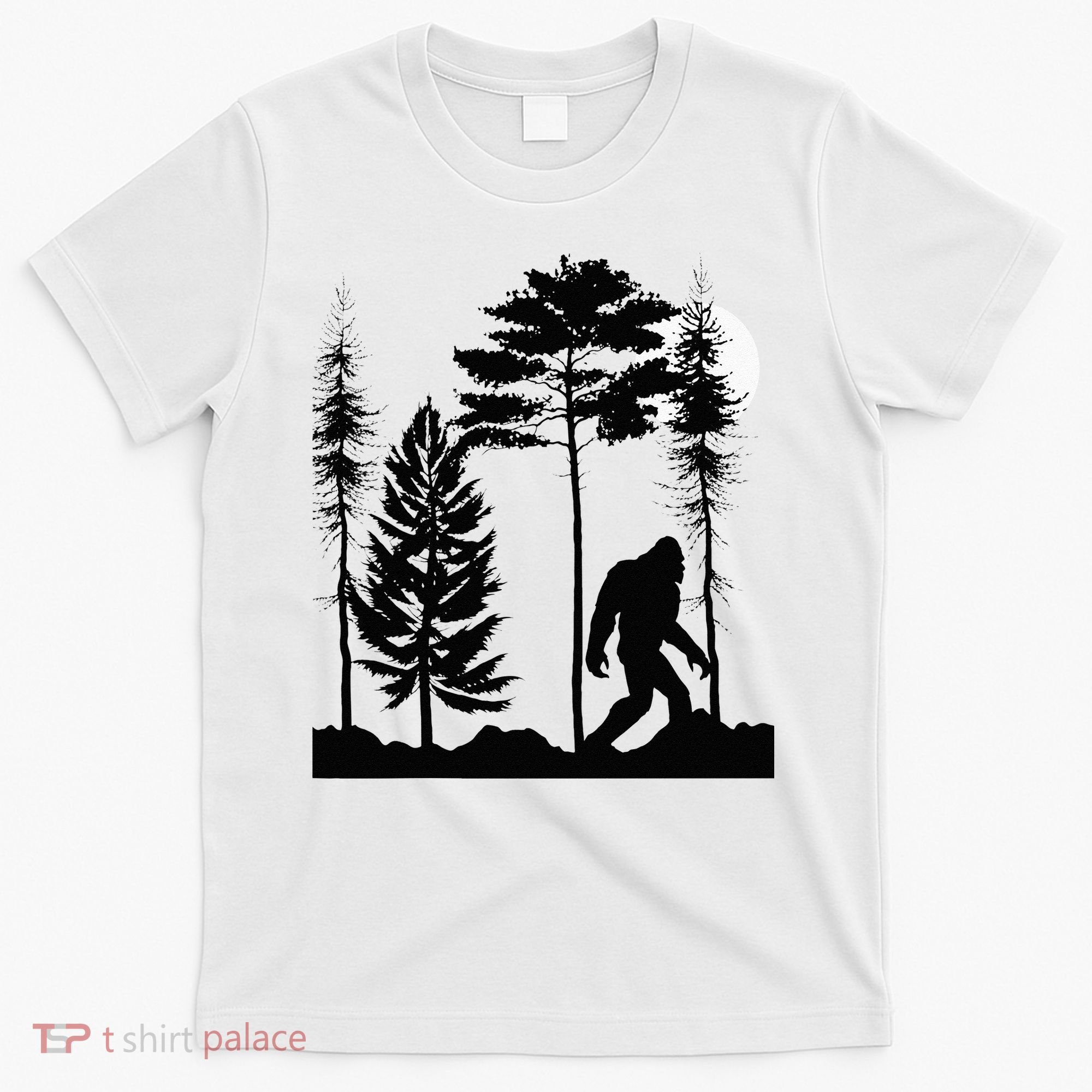 Bigfoo Bigfoot Hiding In Forest At Night Sasquatch T-Shirt