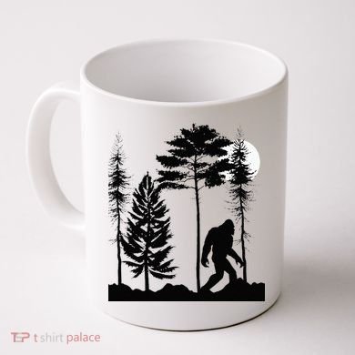 Bigfoo Bigfoot Hiding In Forest At Night Sasquatch Coffee Mug