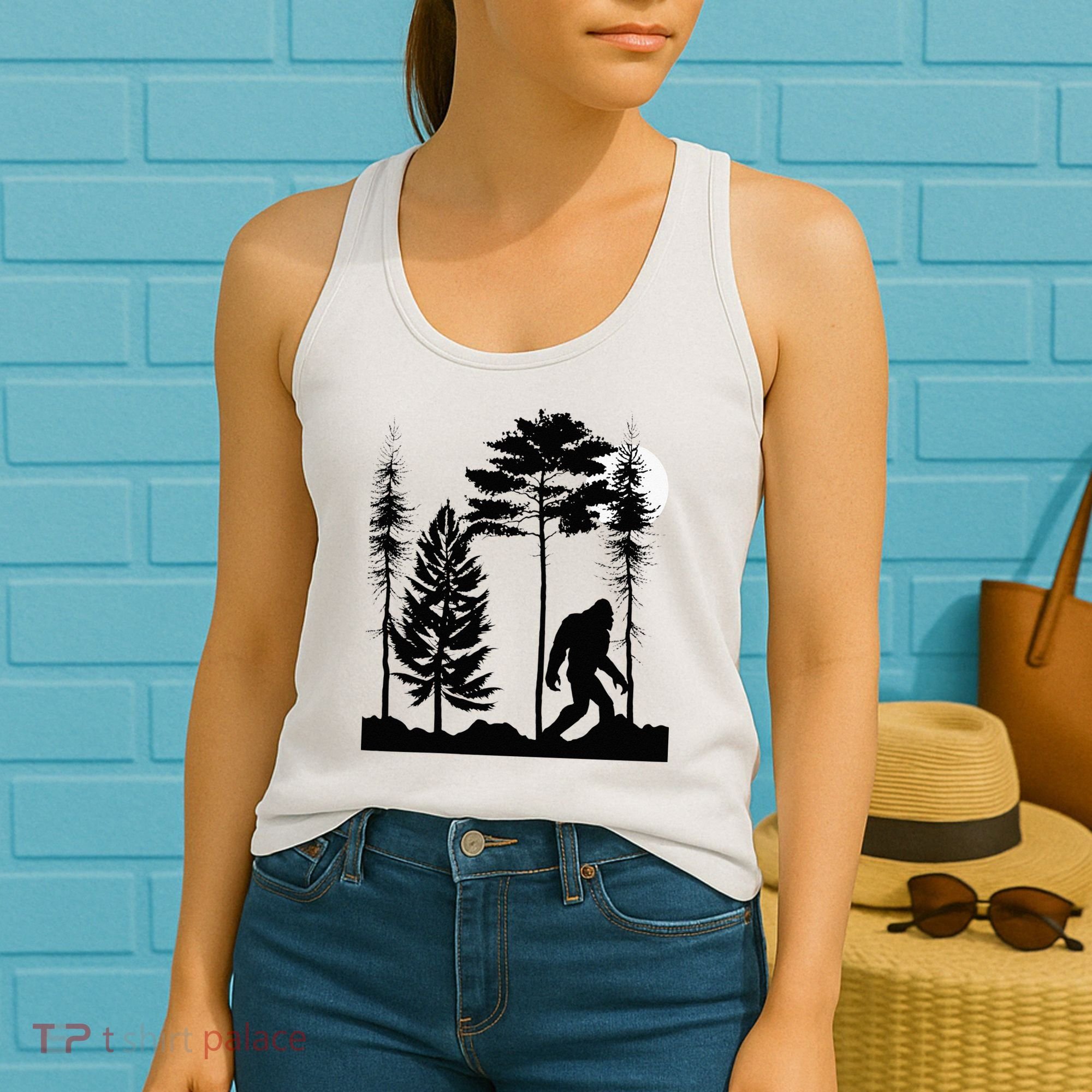 Bigfoo Bigfoot Hiding In Forest At Night Sasquatch Women's Tank Top